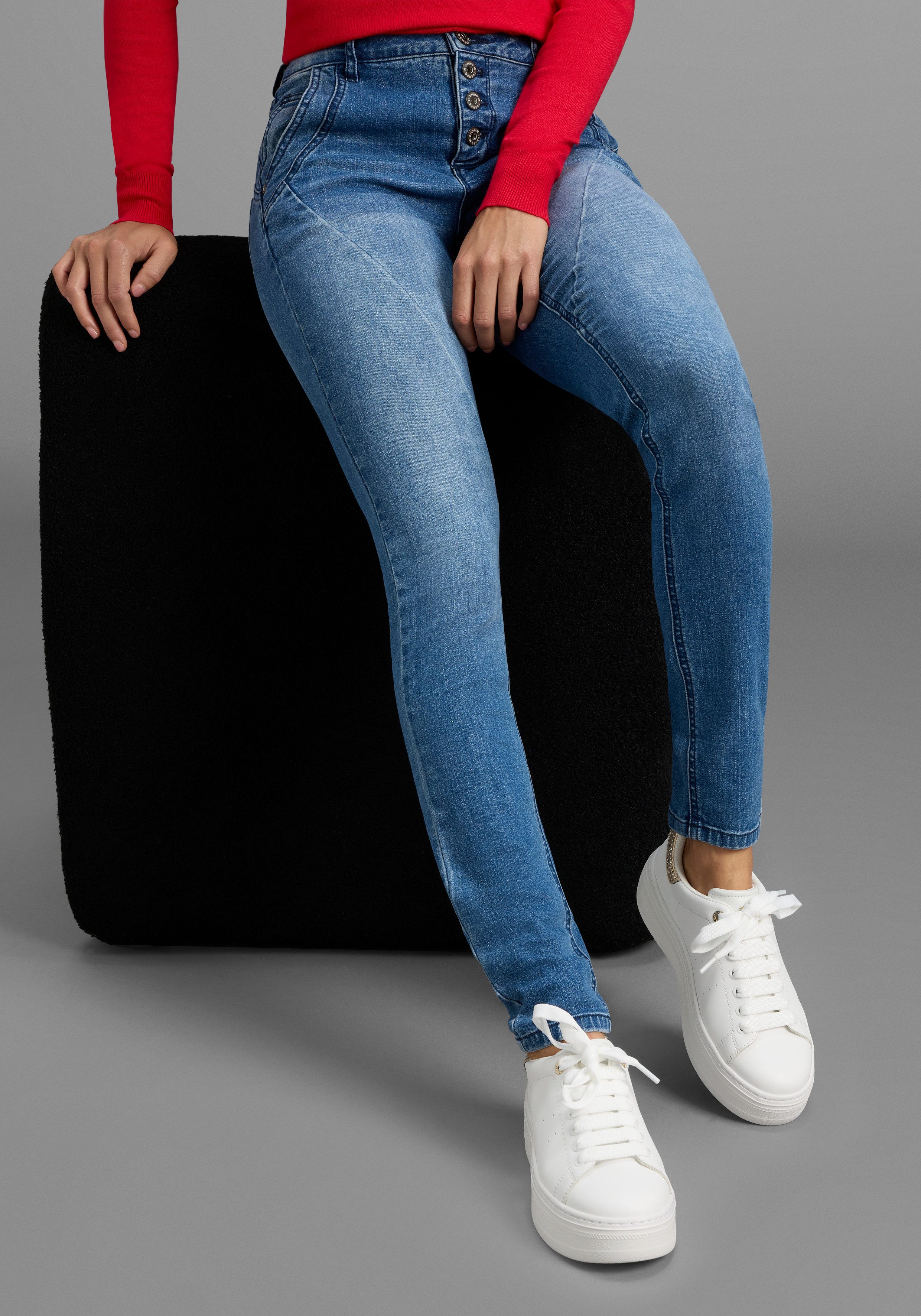 Bruno Banani Skinny-fit-Jeans mit schrägen Nähten - NEUE KOLLEKTION