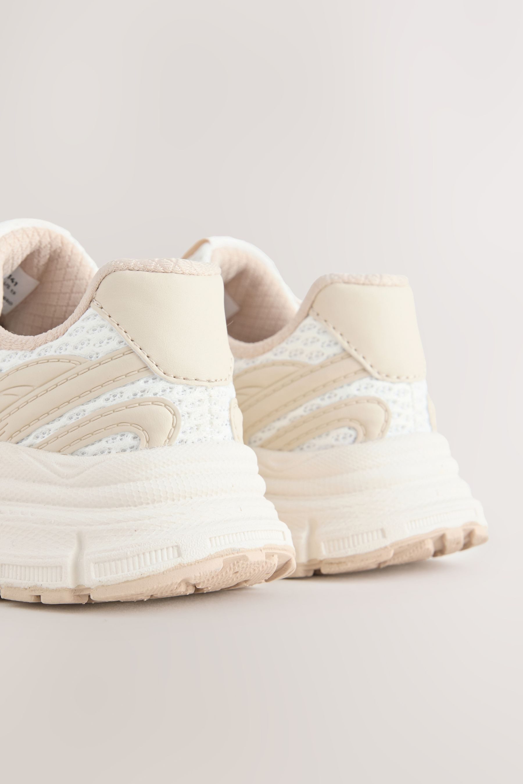 Next Robuste Sneaker mit Schnürung Sneaker (1-tlg)