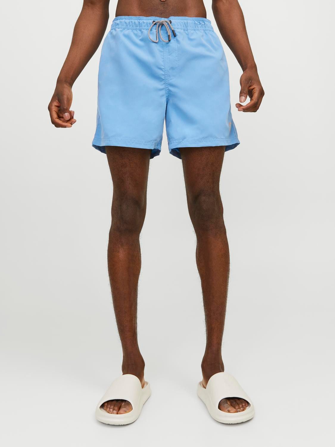 Jack & Jones Badeshorts JPSTFIJI JJSWIM SOLID SN LY gut geschnittene Schwimm-Shorts für den Strand aus recyceltem Garn