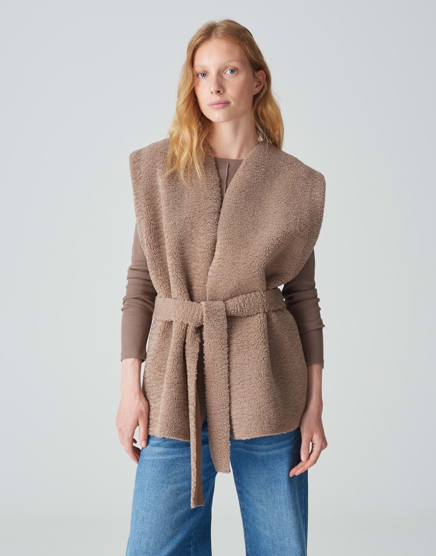 OPUS Kurzweste Weste Asofta cape Loose aus flauschigem Teddyfell