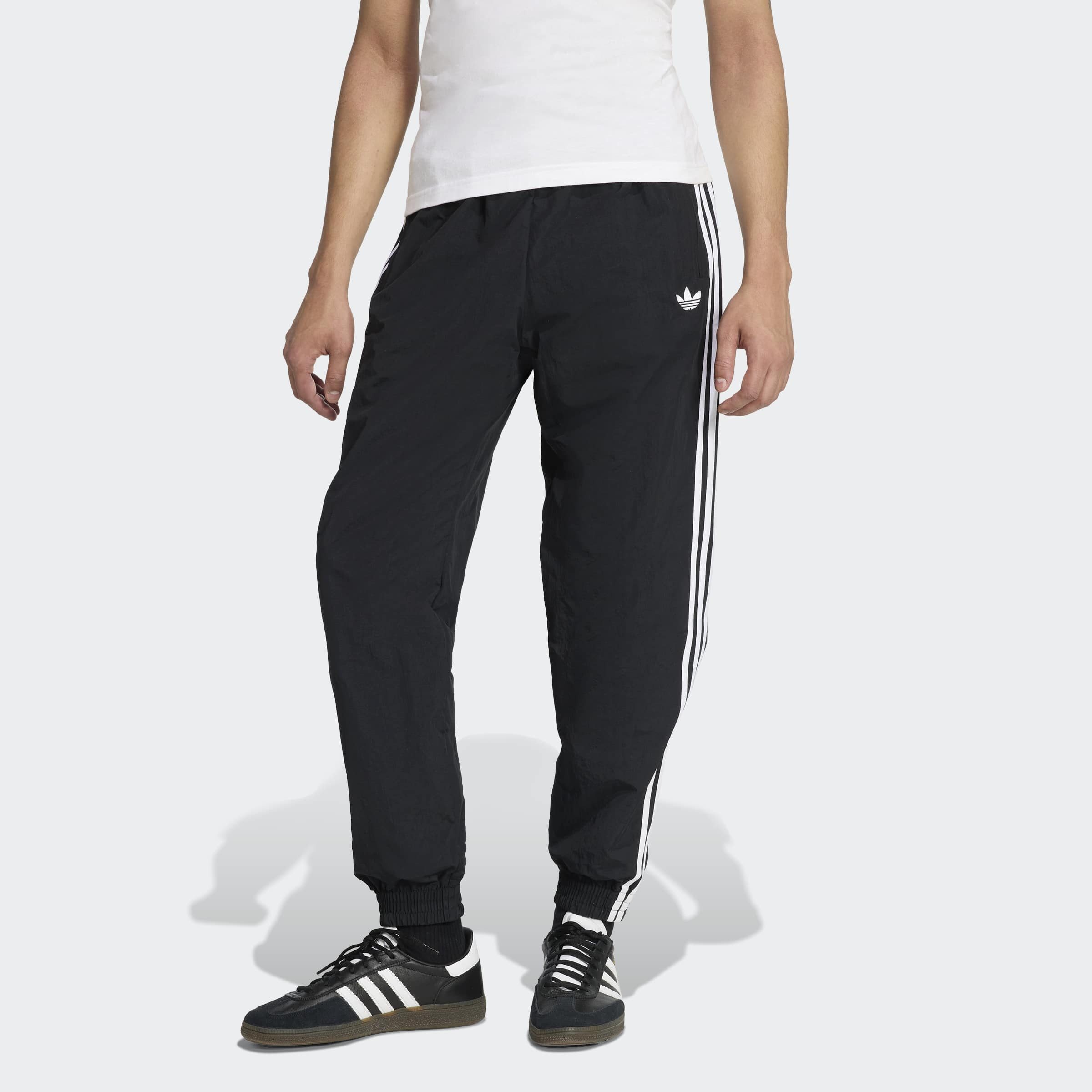 adidas Originals Sporthose FIREBIRD WVN TP (1-tlg). Reduzierter Preis € 59,99. Unverbindliche Preisempfehlung € 70,00