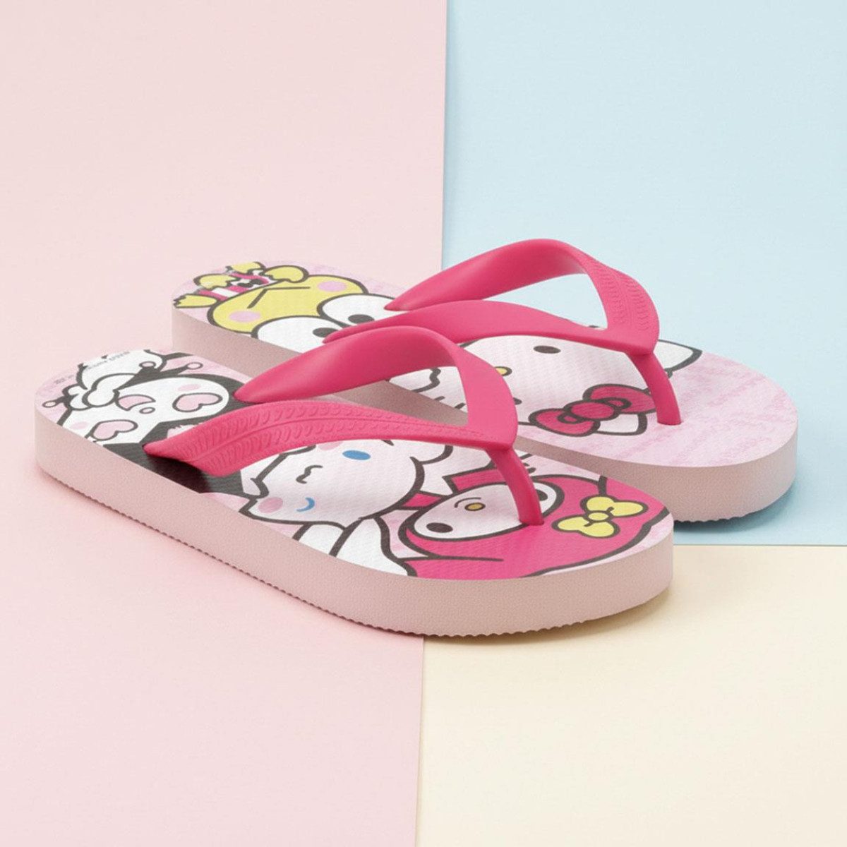 Hello Kitty Kinder Badeschuhe Flip Flops Zehentrenner für Strand und Pool Badeschuh