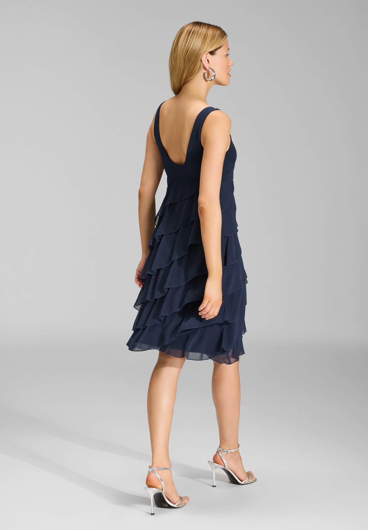 SWING Cocktailkleid - Cocktailkleid aus Materialmix Taillierter Schnitt mit ausgestelltem Rockteil