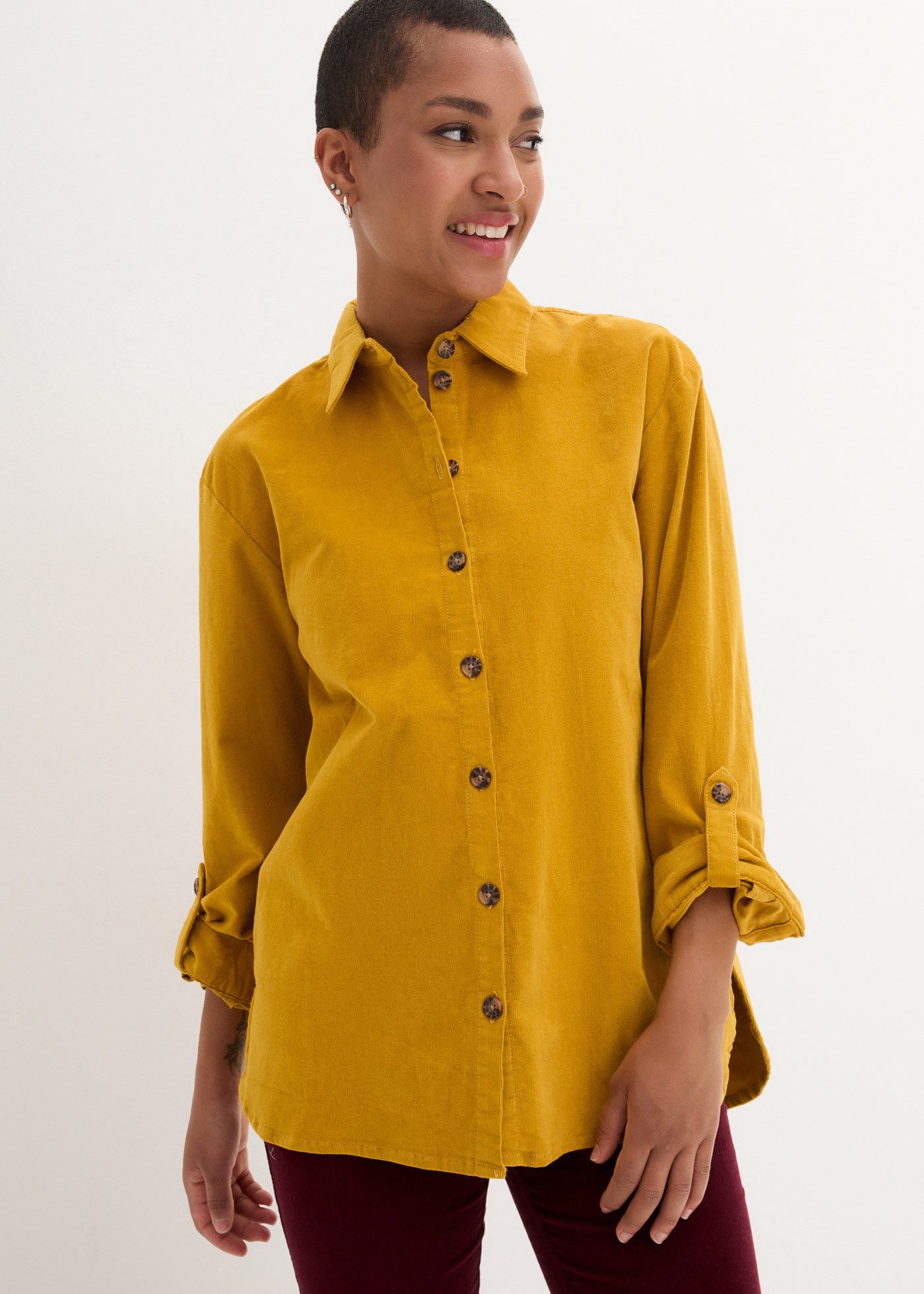 bonprix Langarmbluse Cord-Hemd mit Seitenschlitz