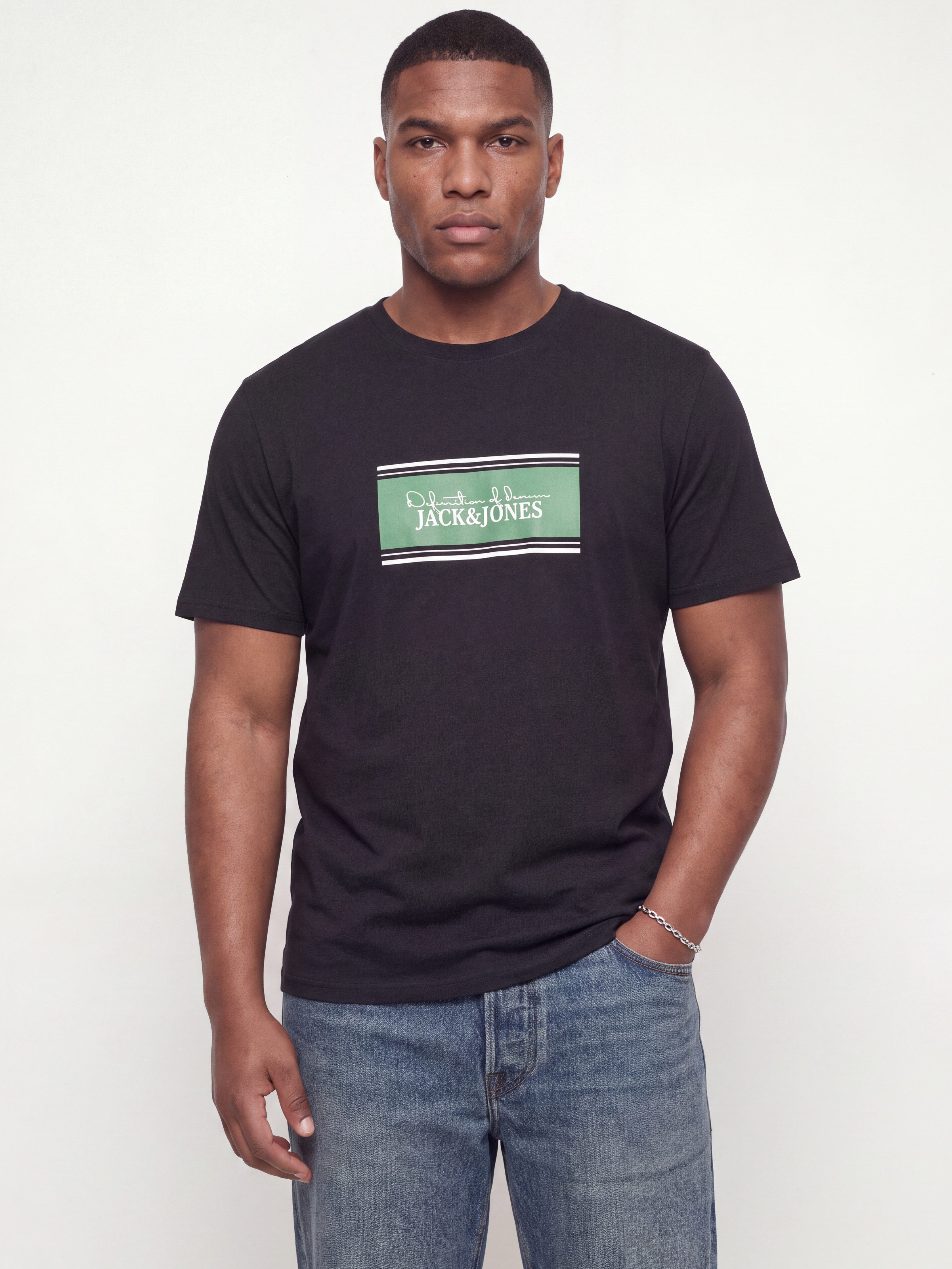 Jack & Jones PlusSize Rundhalsshirt JJBUSTER TEE SS CREW NECK BTS SN PLS Baumwolle, regular fit