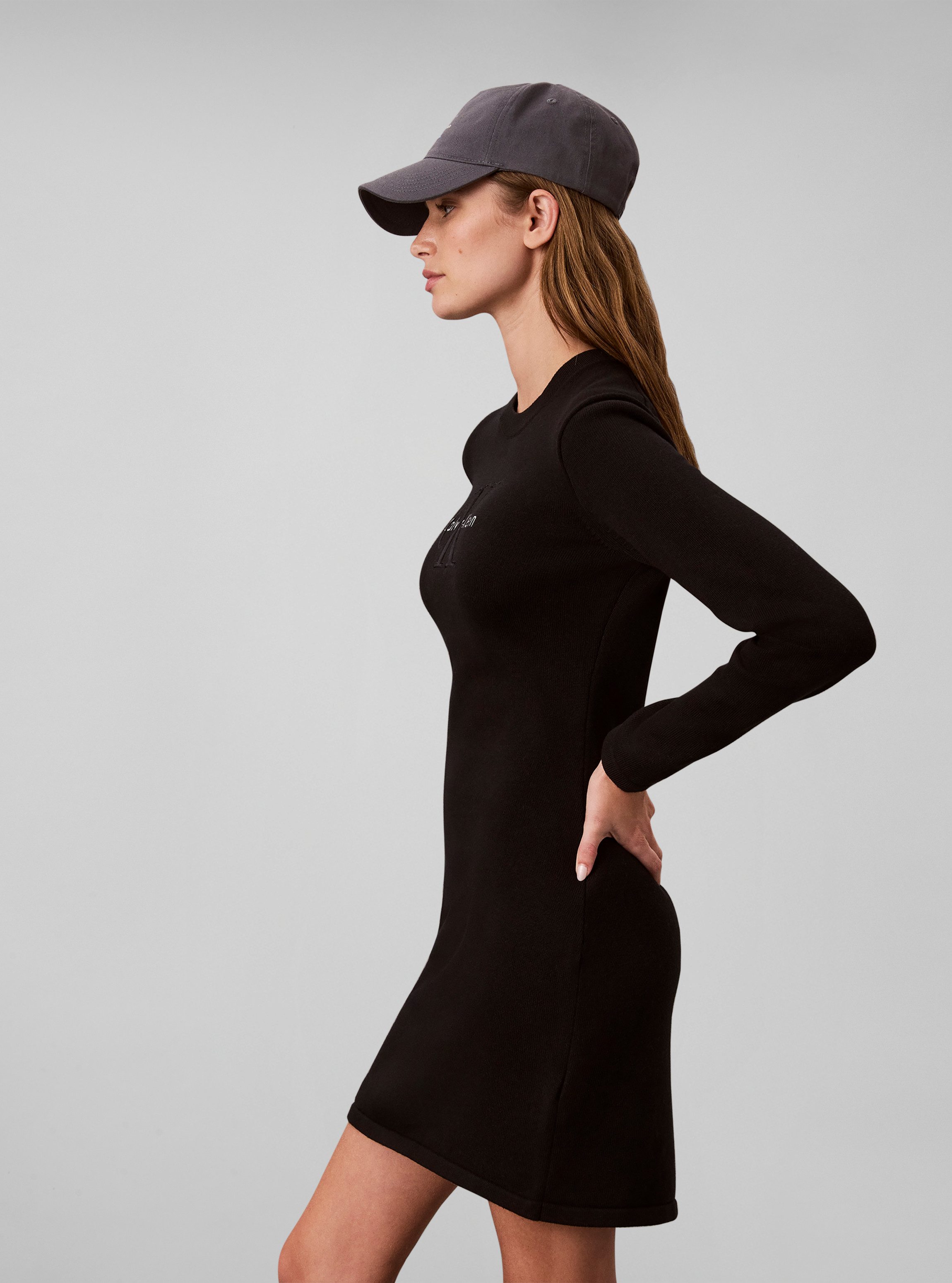 Calvin Klein Jeans Minikleid LOGO MINIDRESS Regular fit, Logoschriftzug – Bild 4 von 5