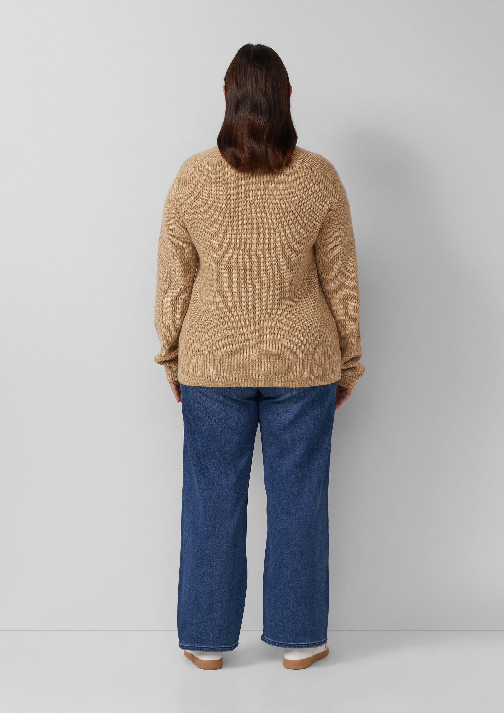 s.Oliver Longpullover Strickpullover Weicher Strickpullover im Relaxed Fit mit V-Ausschnitt
