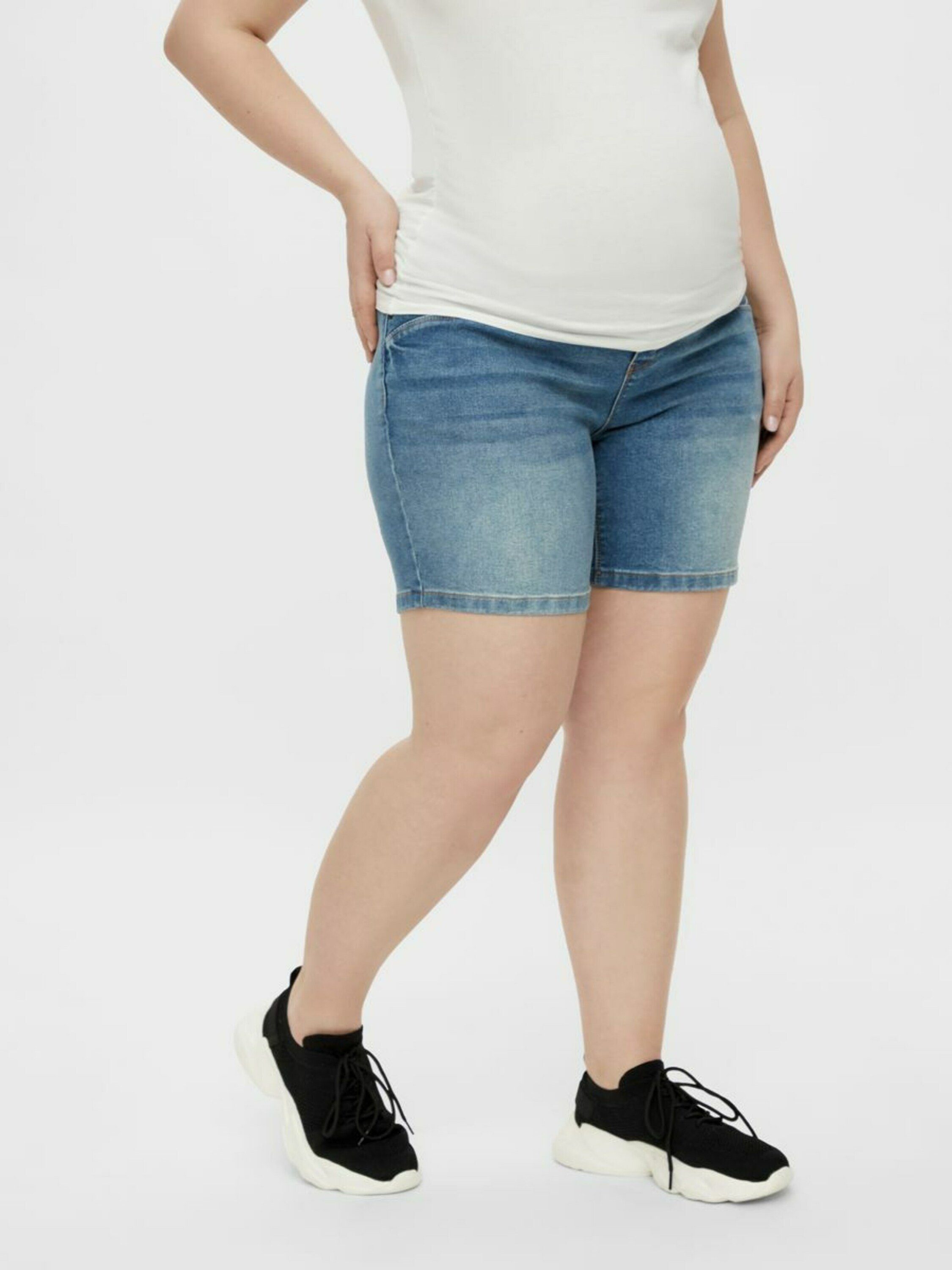 Mamalicious Jeansshorts MLFONTANA (1-tlg) Plain/ohne Details