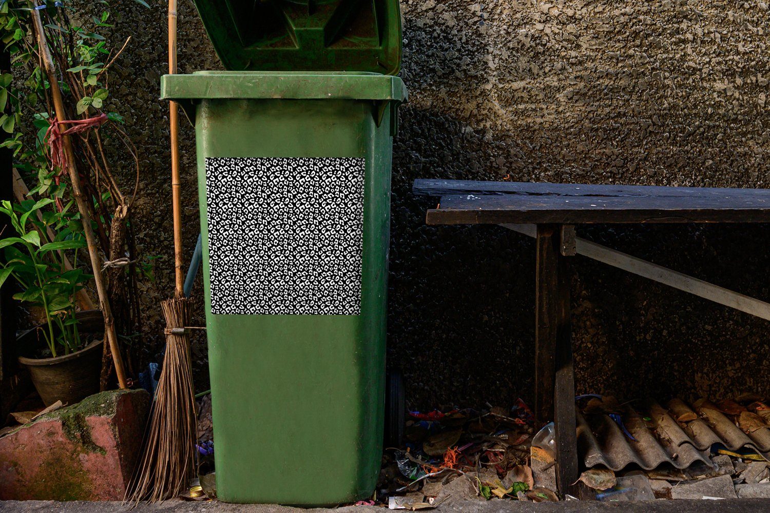 MuchoWow Wandsticker (1 Mülleimer-aufkleber, - St), Abstrakt Sticker, - Weiß Tiermuster Mülltonne, Schwarz Container, - Abfalbehälter