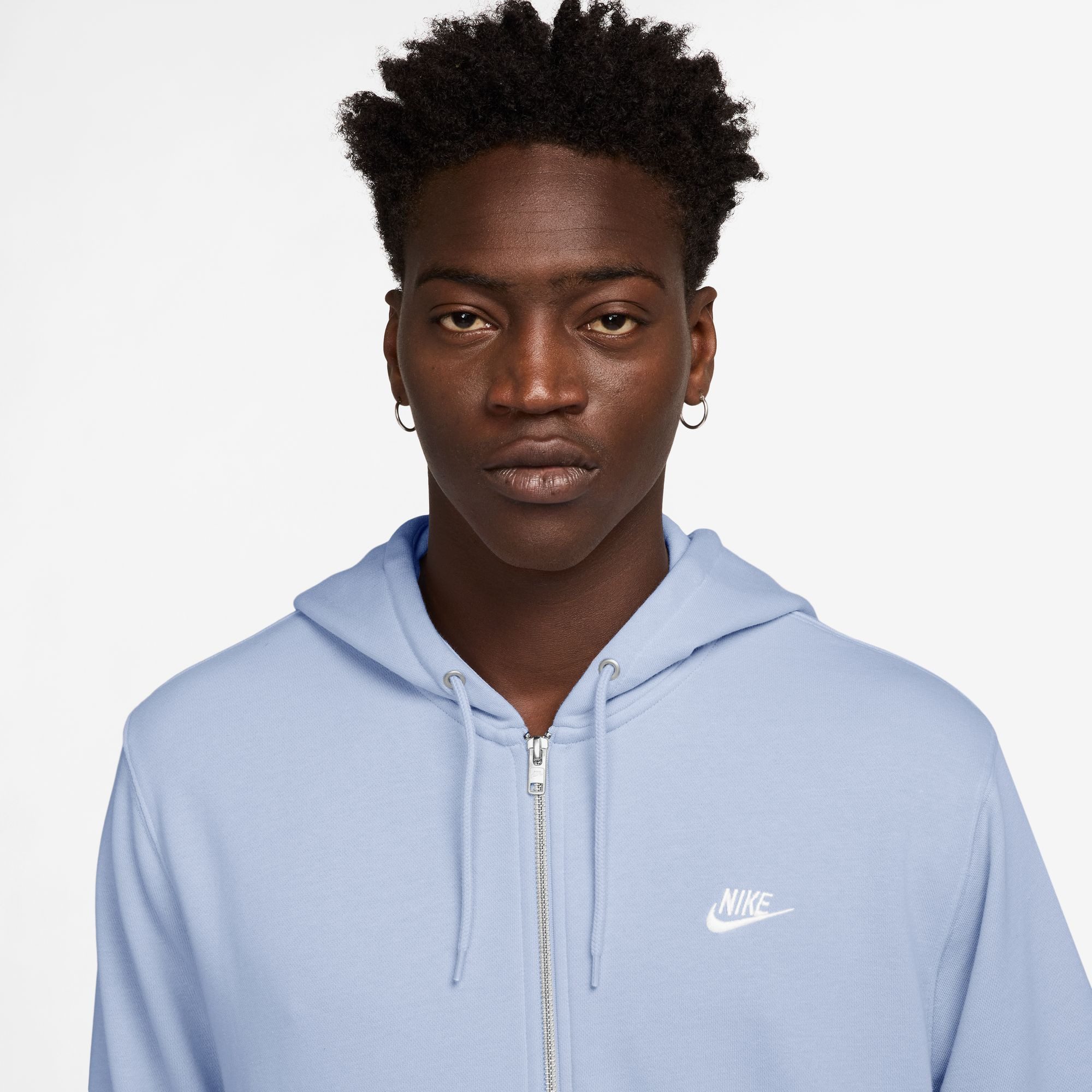 Nike Sportswear Kapuzensweatjacke M NK CLUB FT FZ HOODIE mit Kapuze, Kurzarm-Design, aus Baumwolle und Polyester, normale Länge
