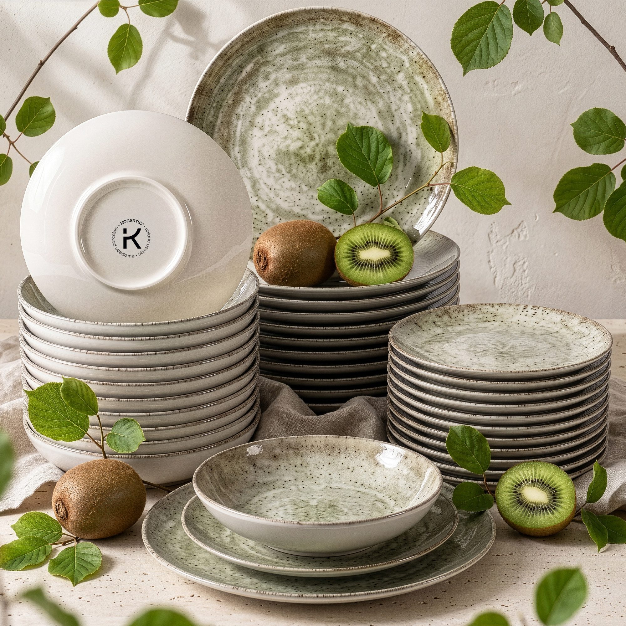 KONSIMO® Tafelservice ERATO Geschirr-Set, hergestellt in der EU, (36-tlg), 12 Personen, Porzellan, spülmaschinengeeignet, mikrowellengeeignet, Rundform, Hartporzellan