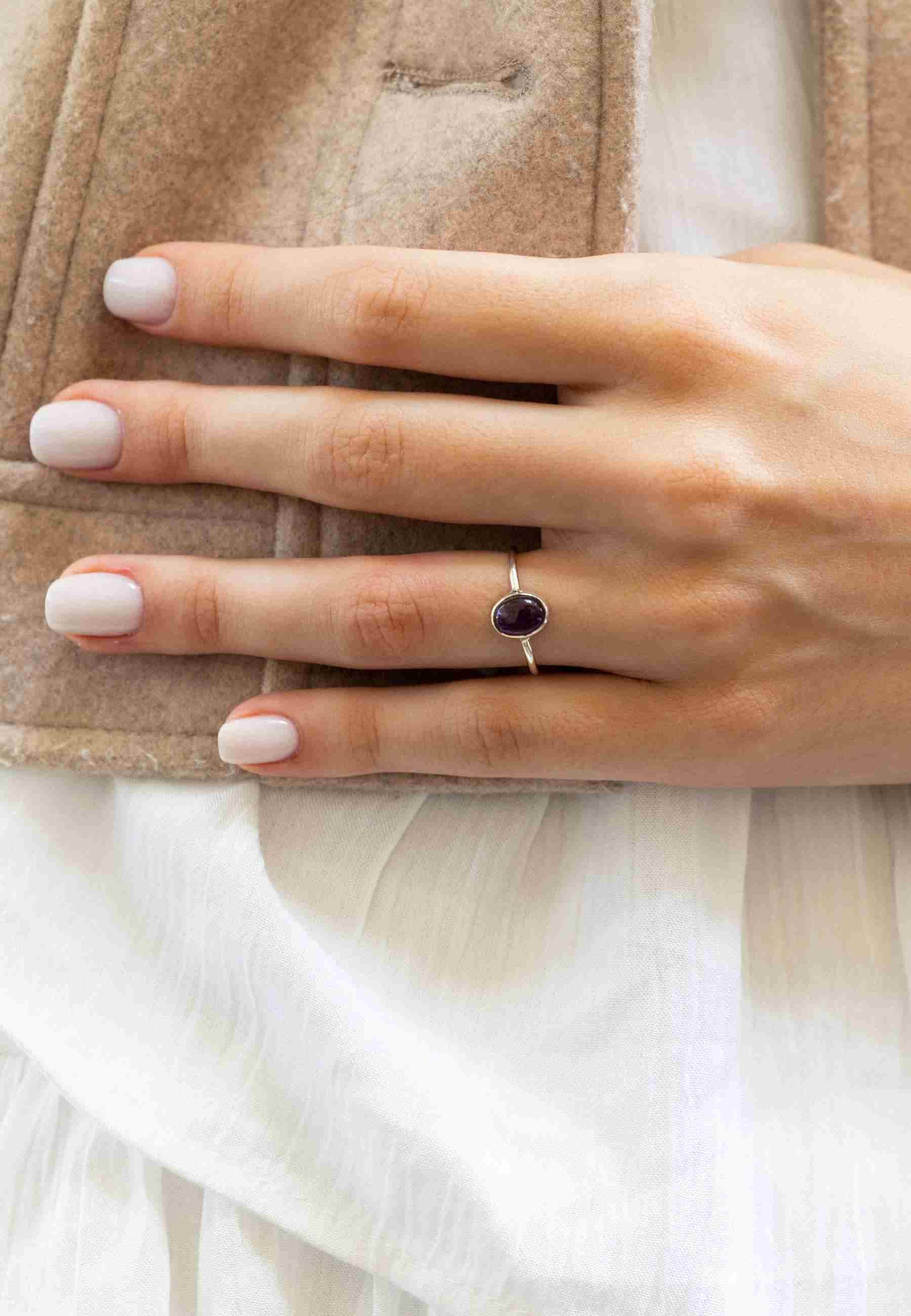 mantraroma Silberring SAMA oval aus 925 Silber mit Amethyst (Ring mit Schmu günstig online kaufen