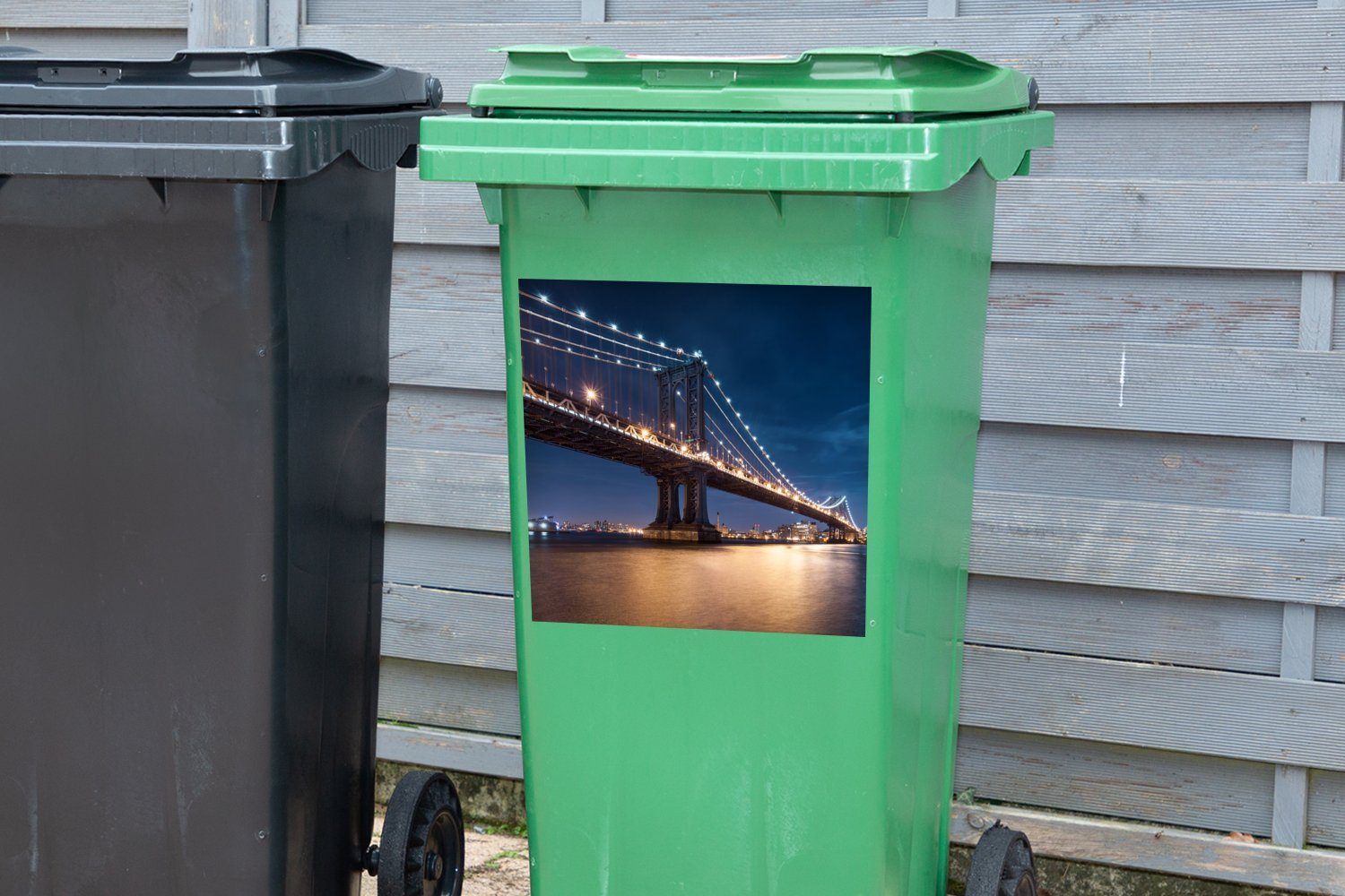 MuchoWow Wandsticker New York - St), (1 - Abfalbehälter Manhattan Mülltonne, Mülleimer-aufkleber, Sticker, Mond Container