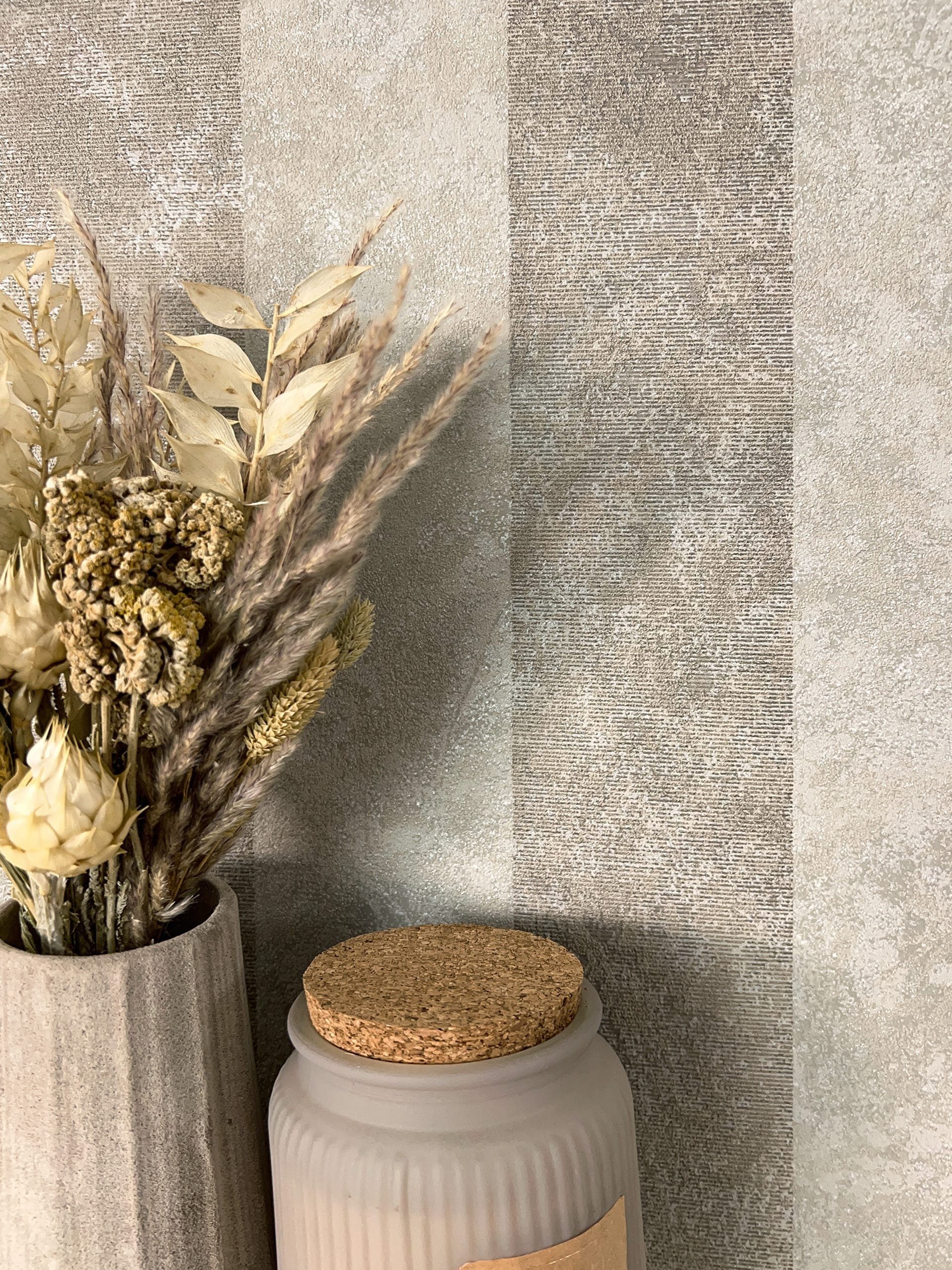 Newroom Vliestapete, Braun Tapete Modern Streifen - Metallic Glänzend Taupe günstig online kaufen