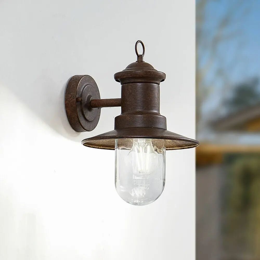 Lindby Außen-Wandleuchte, IP44, rostfarben, Laternen-Design