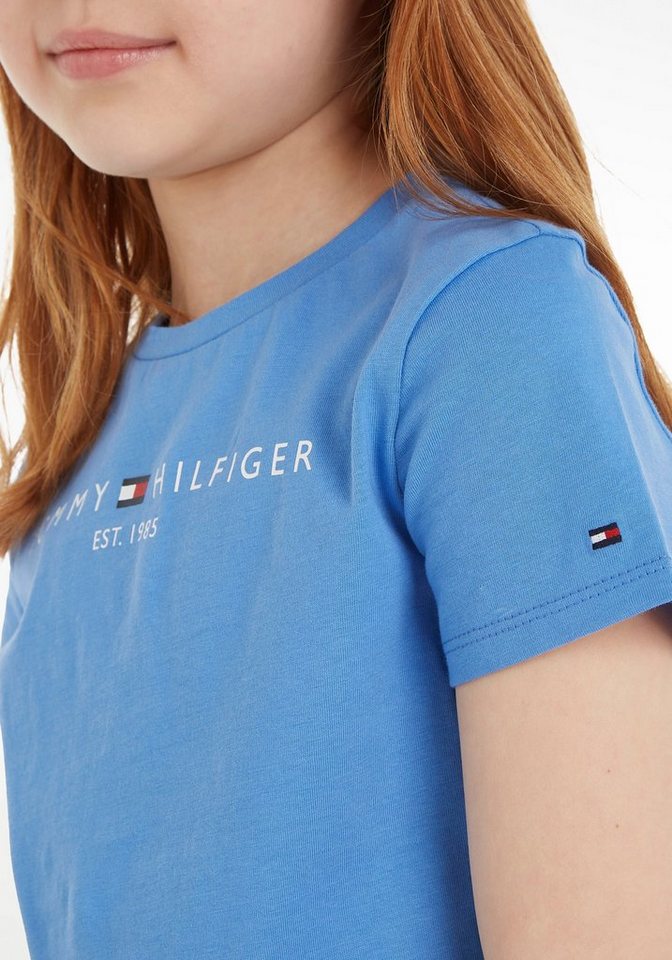 Tommy Hilfiger Kurzarmshirt ESSENTIAL TEE S/S (1-tlg) mit farbharmonischen  Nähten, Tommy Hilfiger Print mit Logo-Schriftzug mittig vorn