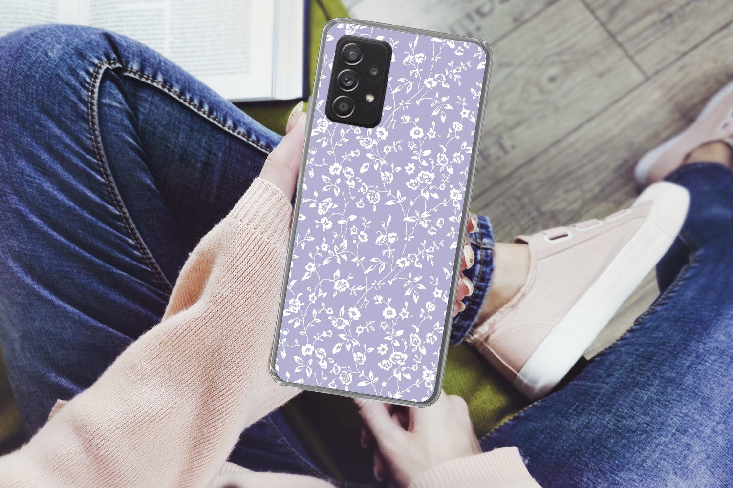 MuchoWow Handyhülle für Samsung Galaxy A53 5G Florales Muster - Lila - Weiß - Blumen, Phone Case, Silikon, Schutzhülle Dünn