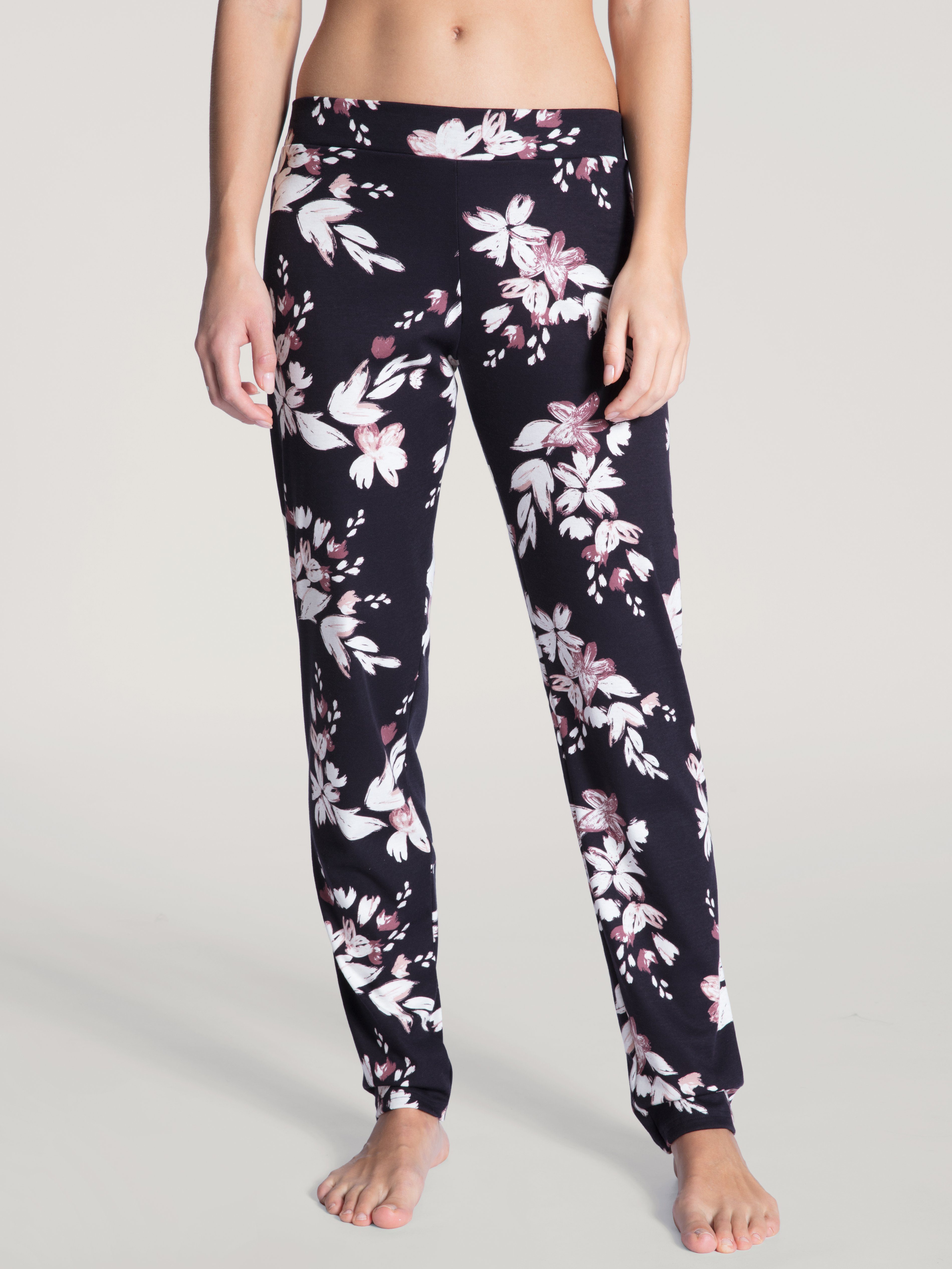 CALIDA Pants Favourites mit Loungehose Dreams mit dark blue floralem Homewearhose Blumendruck Muster, lapis