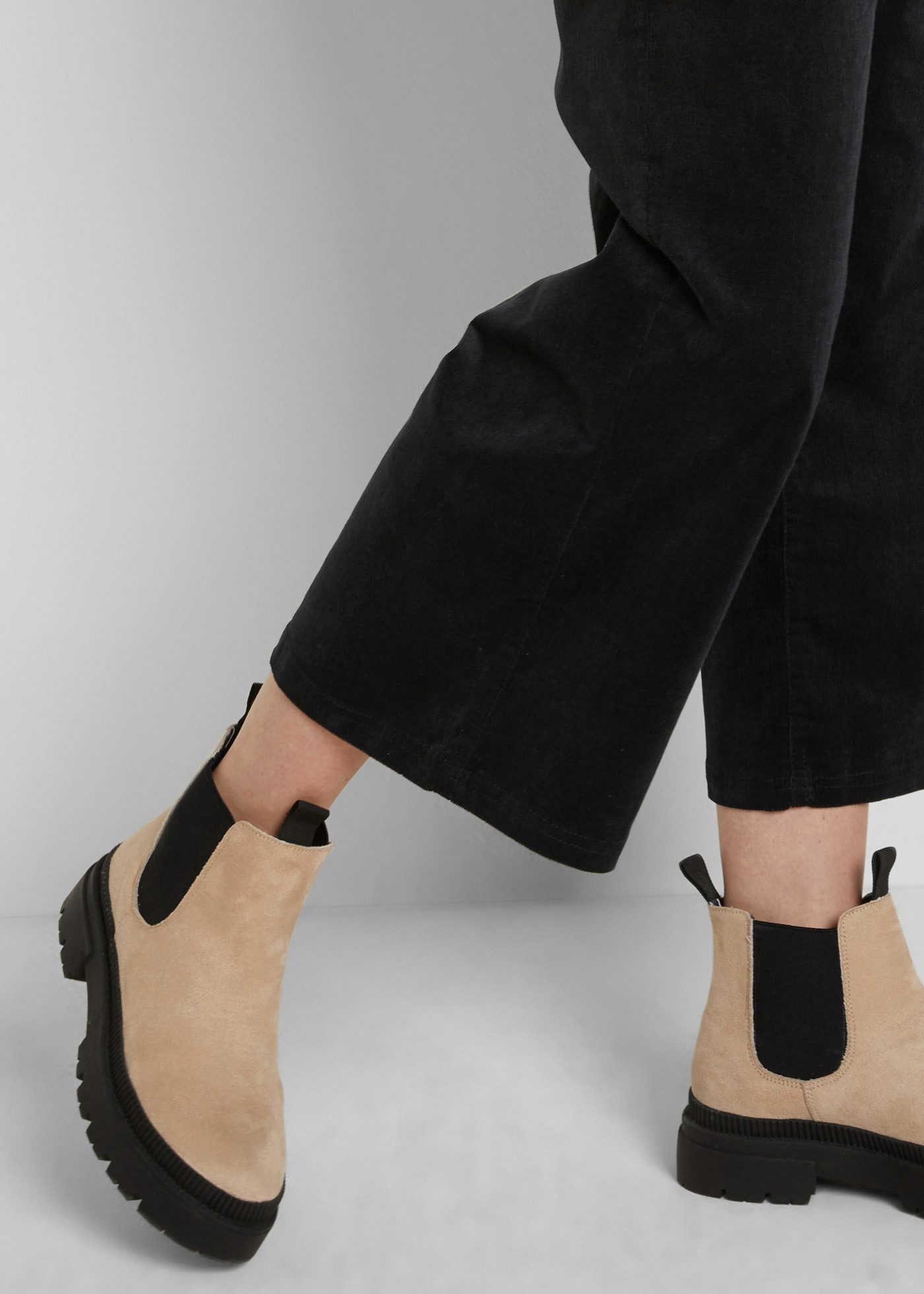 bonprix Cordhose Culotte aus Stretchcord, lockere Passform, hoher Bund, 7/8-Länge – Bild 4 von 5