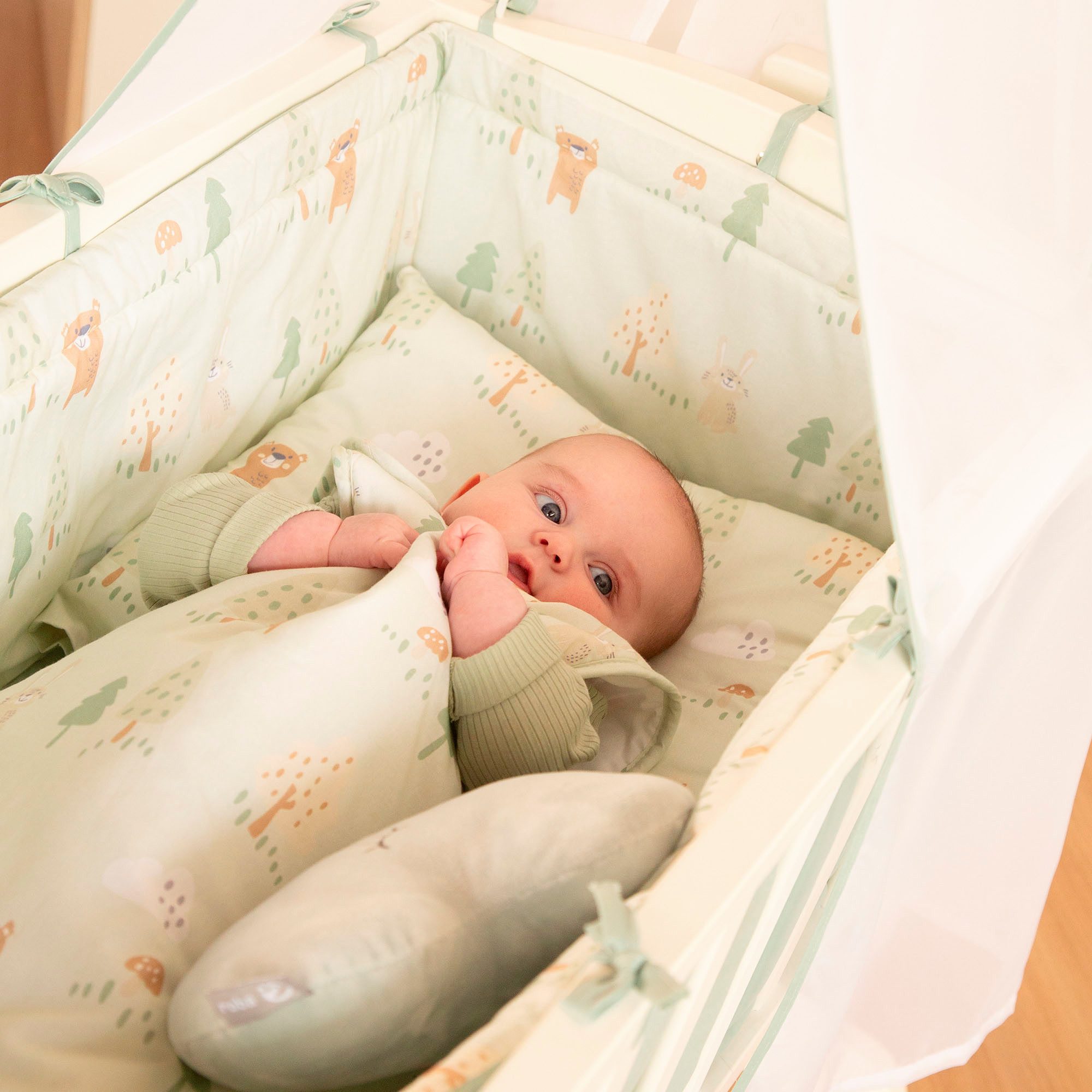 roba® Stubenbett Woodland Buddies, Komplettwiegenset, mit Komplettausstattung