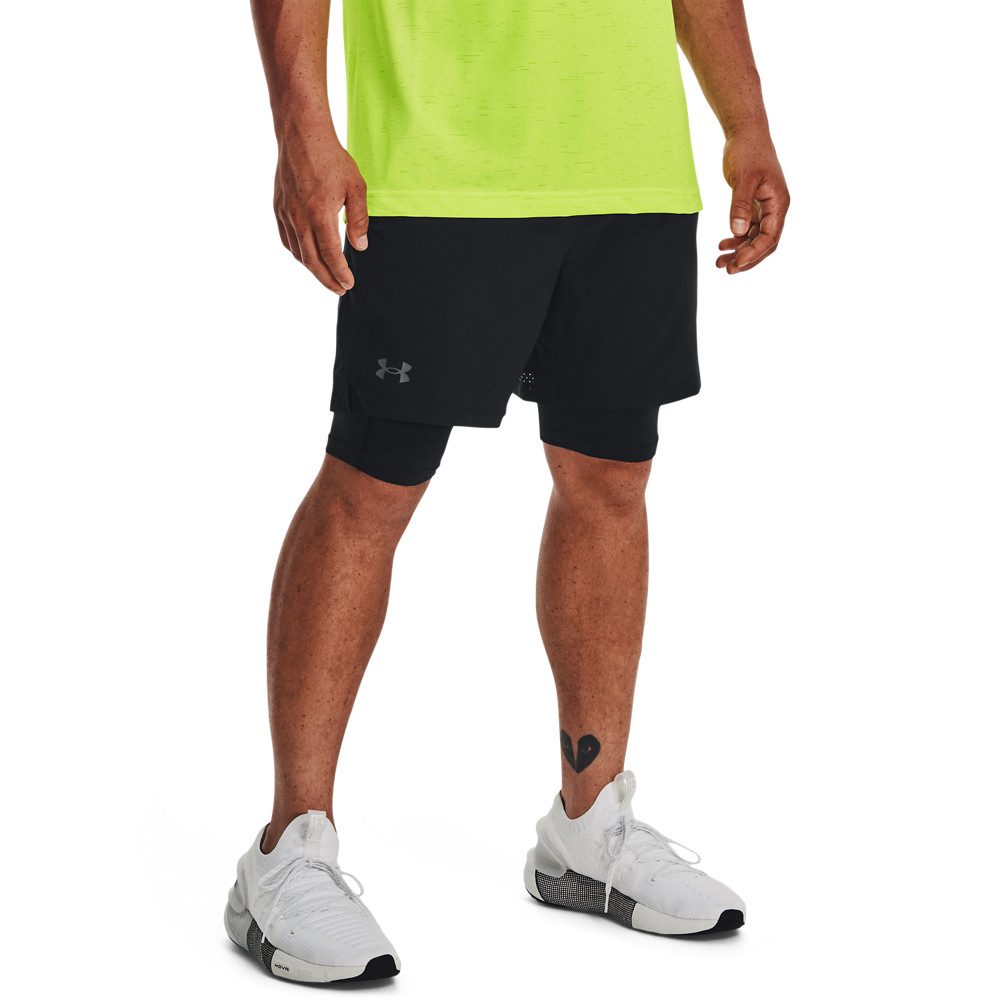 Under Armour® 2-in-1-Shorts UA VANISH WOVEN 2IN1 STS (1-tlg) für vielseitige Aktivitäten, leichtes Material, 2-in-1-Design