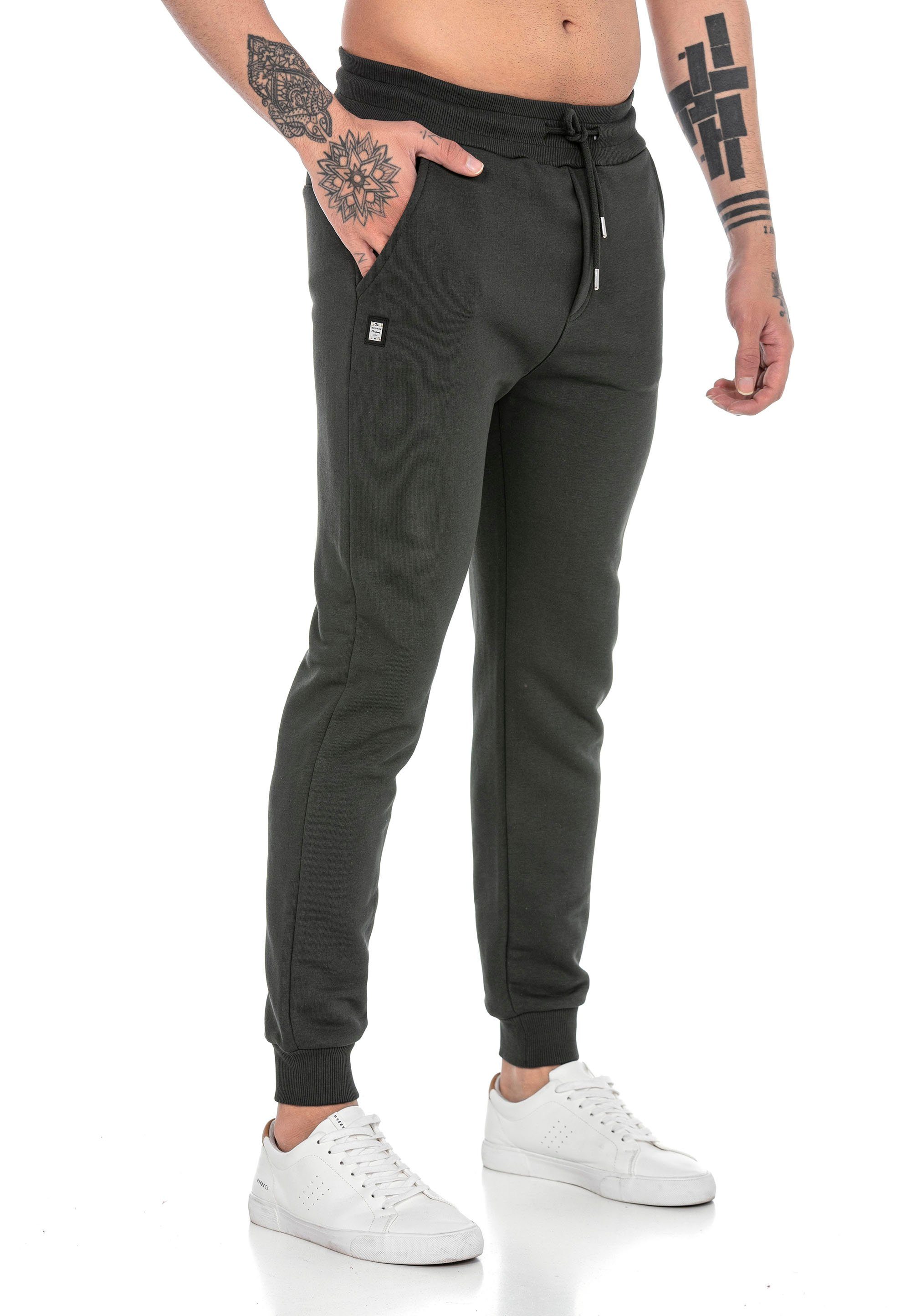RedBridge Jogginganzug Zweiteiliges Sweatset - Sweathose und Sweatshirt - Regular fit (Set, 2-tlg)