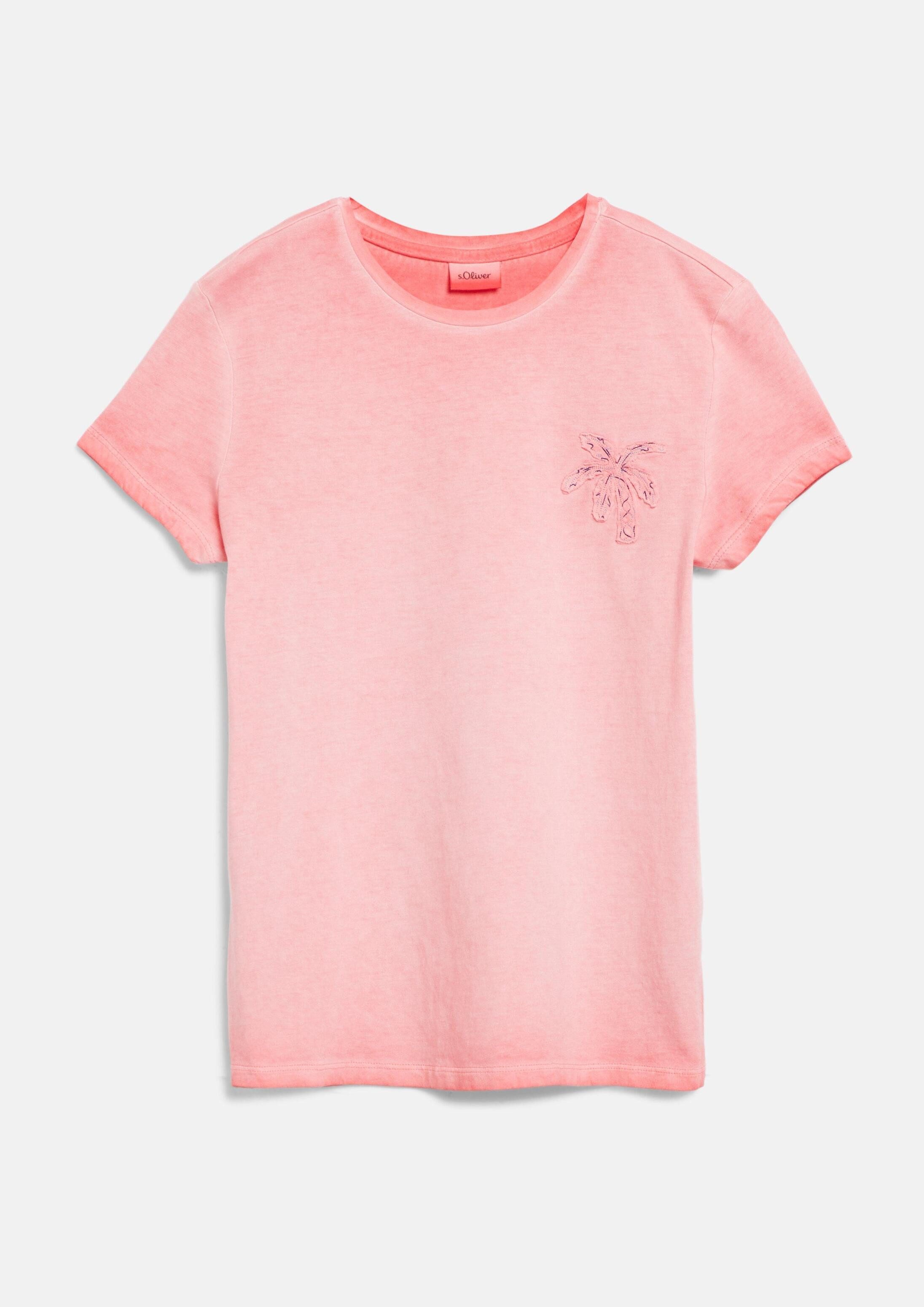 s.Oliver Kurzarmshirt T-Shirt Loose Fit T-Shirt mit Applikation und Wascheffekt
