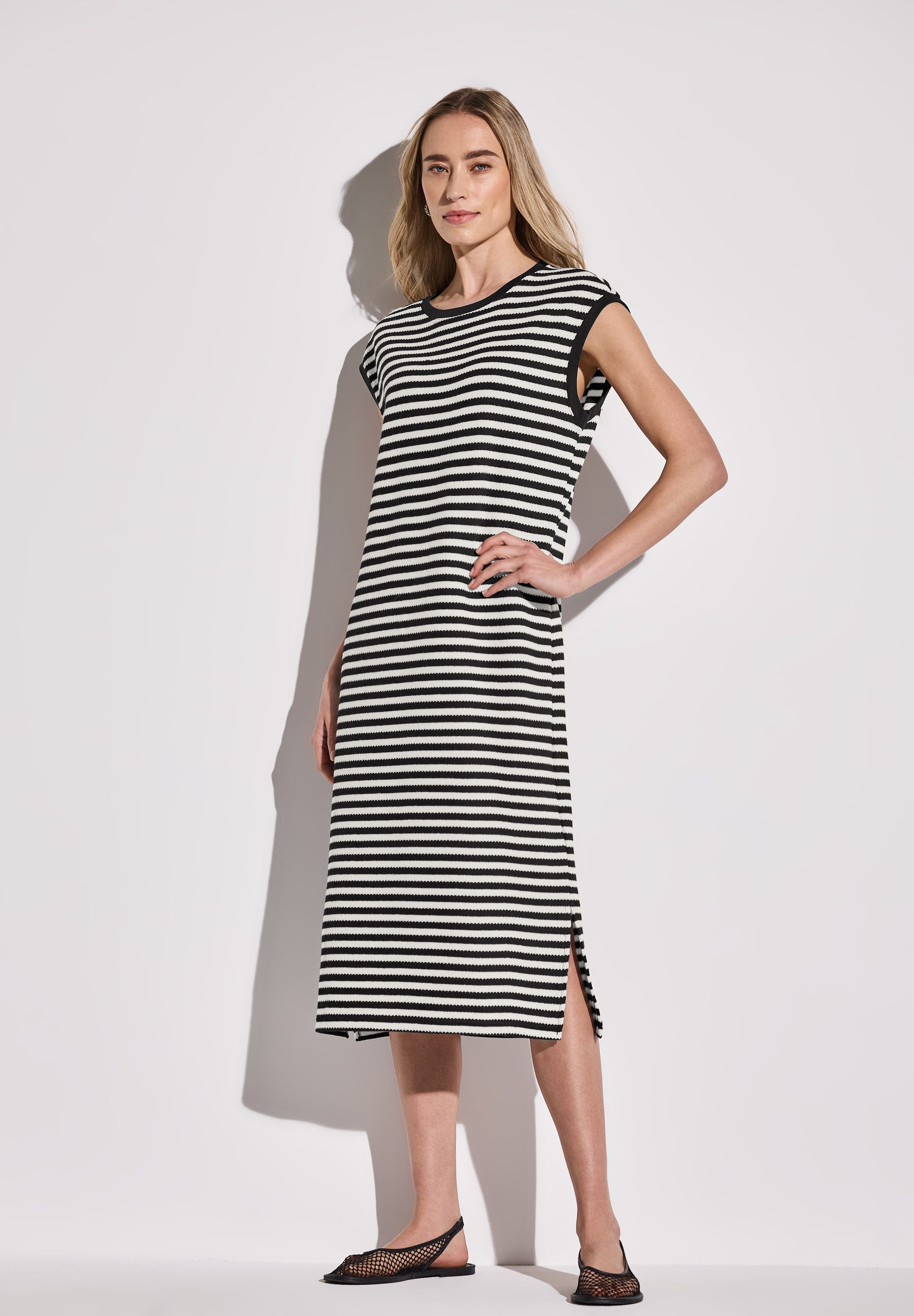 STREET ONE Midikleid mit Rundhalsausschnitt günstig online kaufen