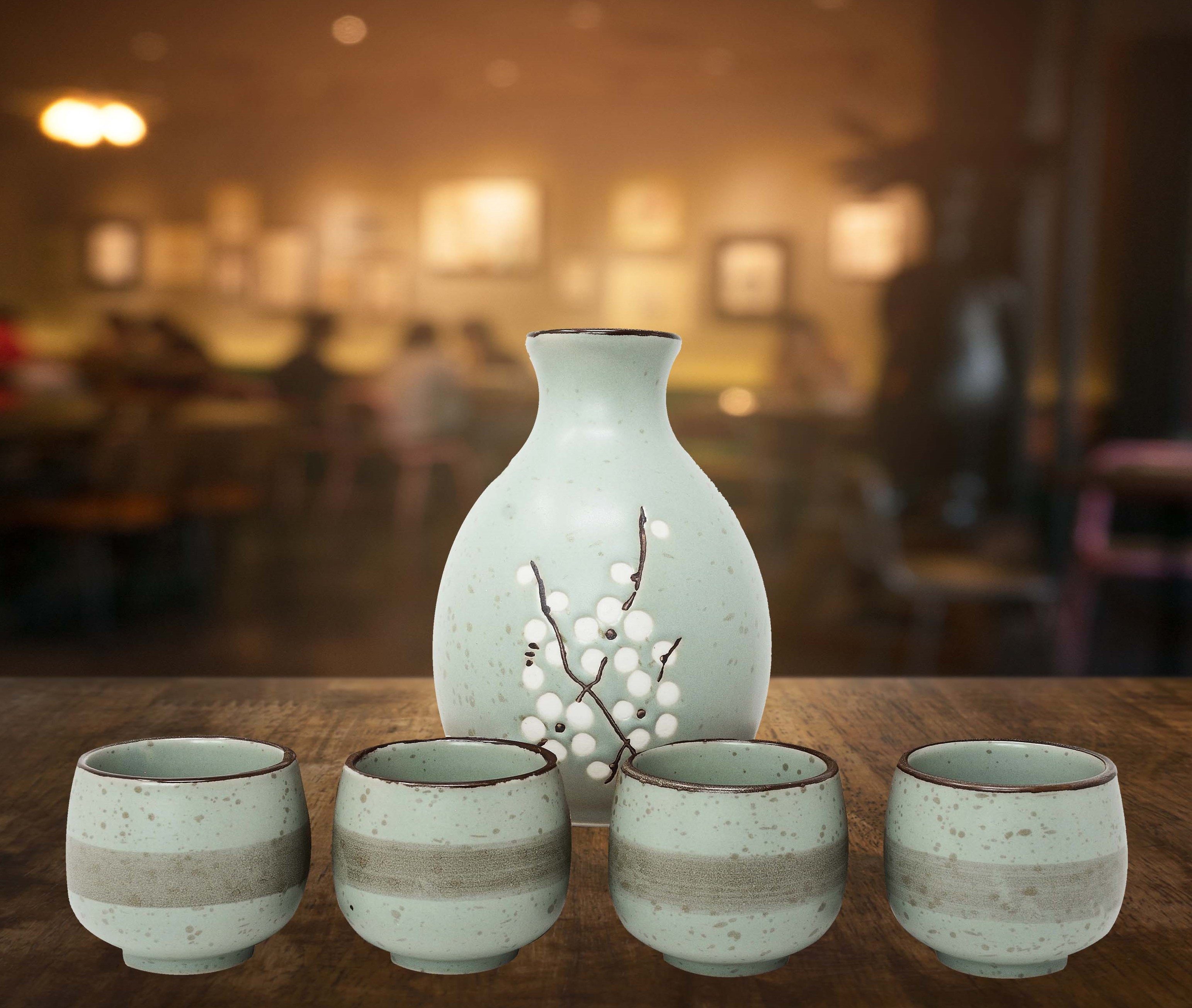 MystiCalls Schnapsglas Japanisches Sake Set für 4 Personen Japanisches Geschirr China, 5-tlg., Keramik, Spülmaschinenfest und hitzebeständig