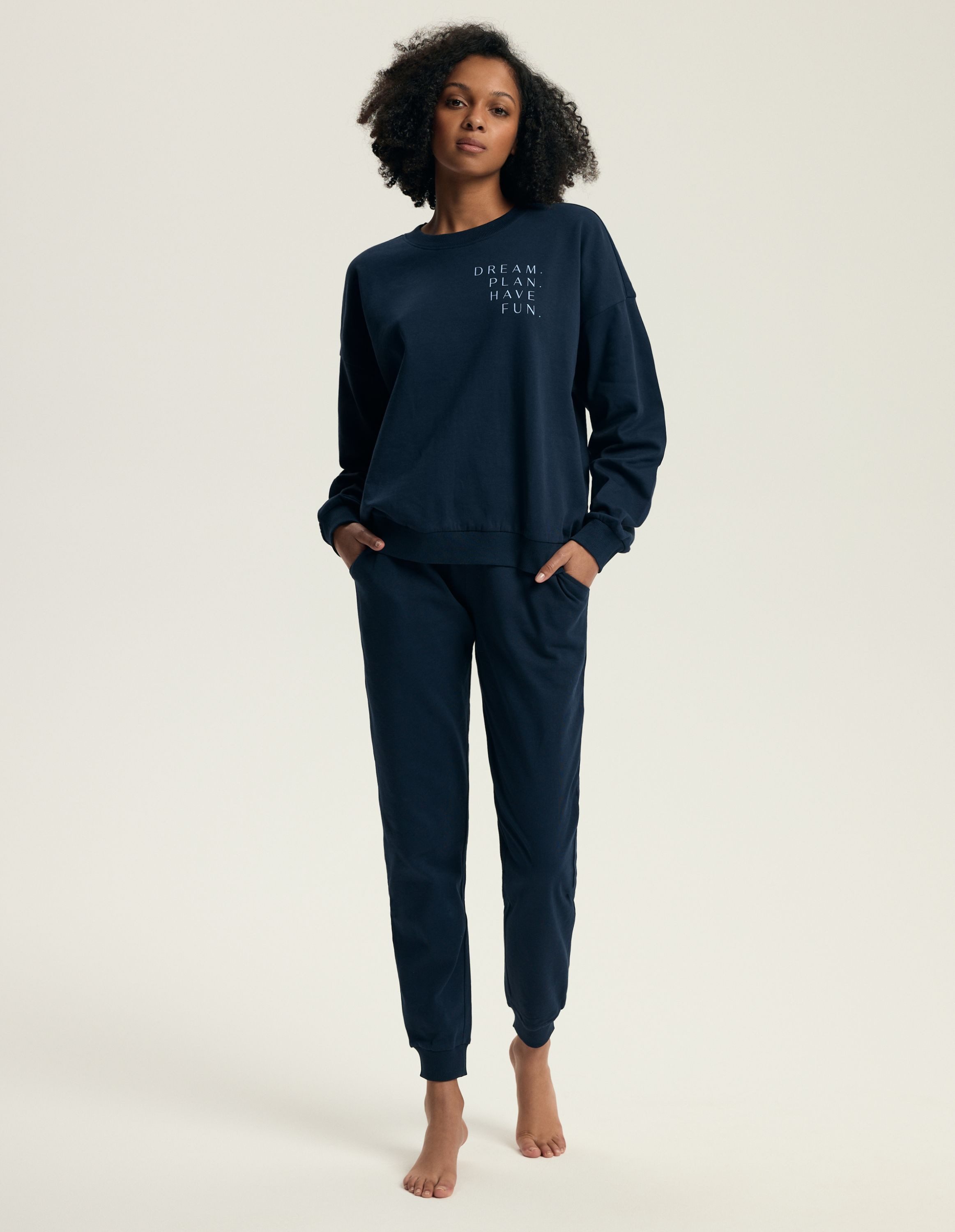 Henderson Hausanzug Hausanzug Loungewear Set aus Baumwolle langärmlig angenehm Delancy (2 tlg)