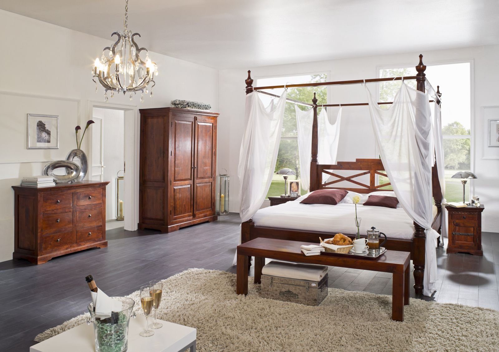 Massivmoebel24 Massivholzbett (Himmelbett Akazie 180x200x224 nougat lackier günstig online kaufen