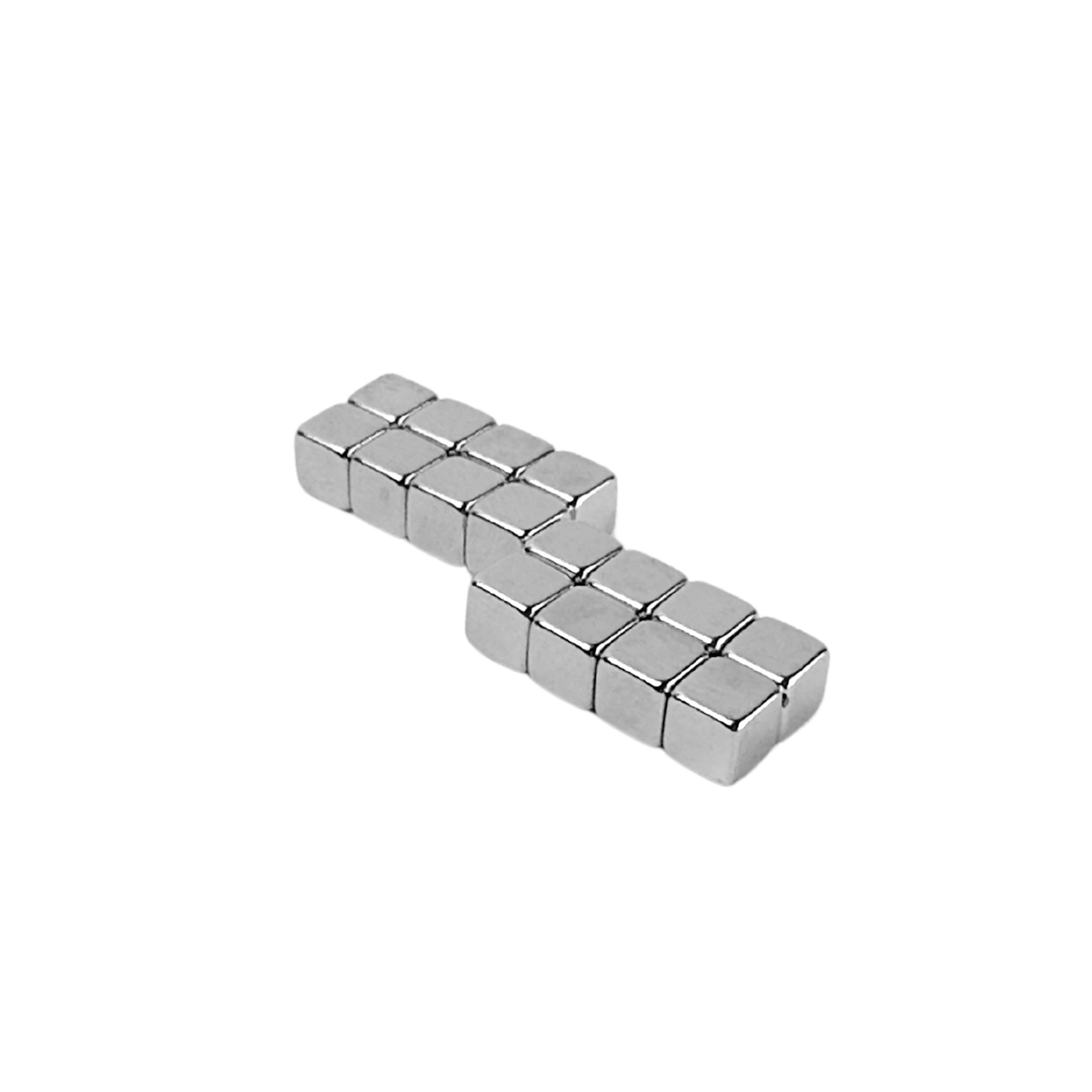 MaajeeKuto Magnet Neodym Magnet 5x5x5 mm Supermagnete Kubischer Magnet Würfelmagnete (1-St)