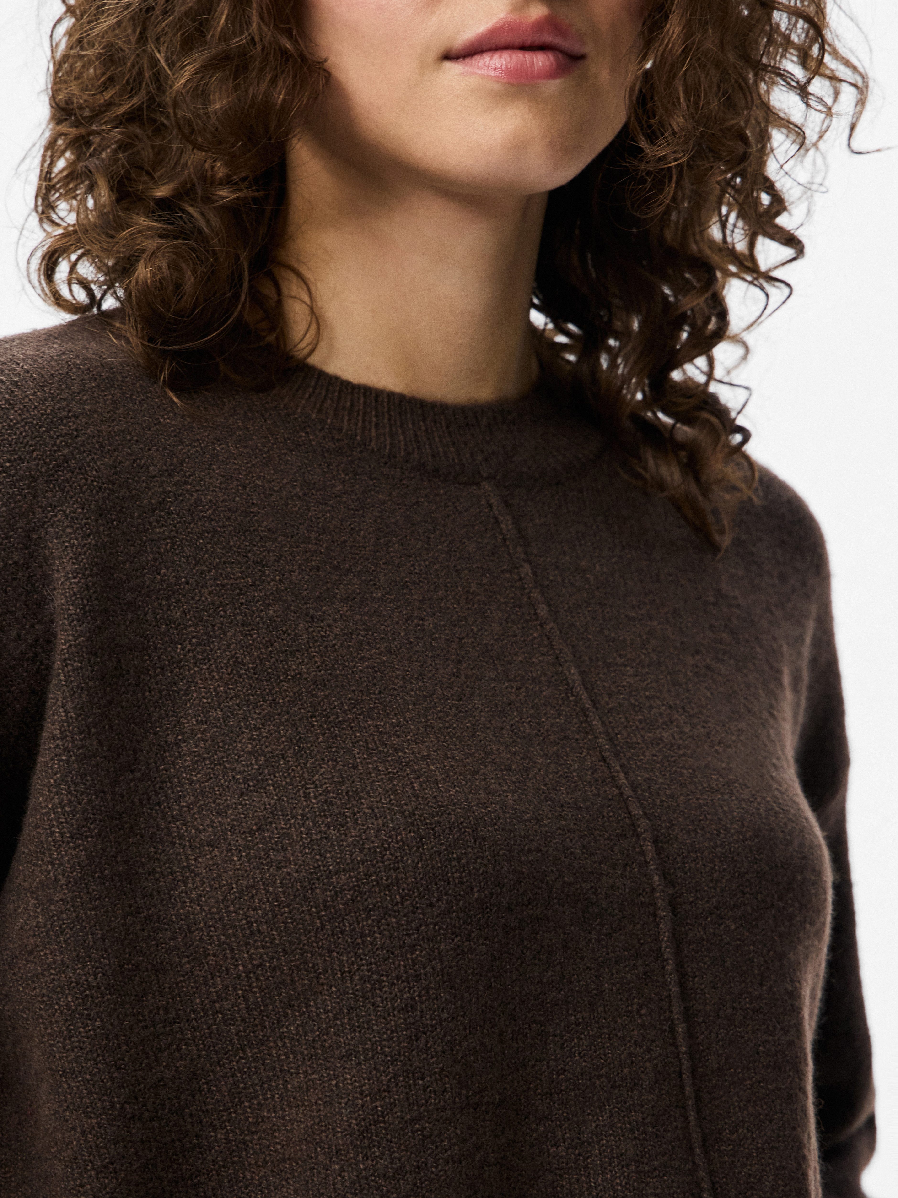 pieces Strickpullover PCMALOU LS O-NECK CUTLINE günstig online kaufen