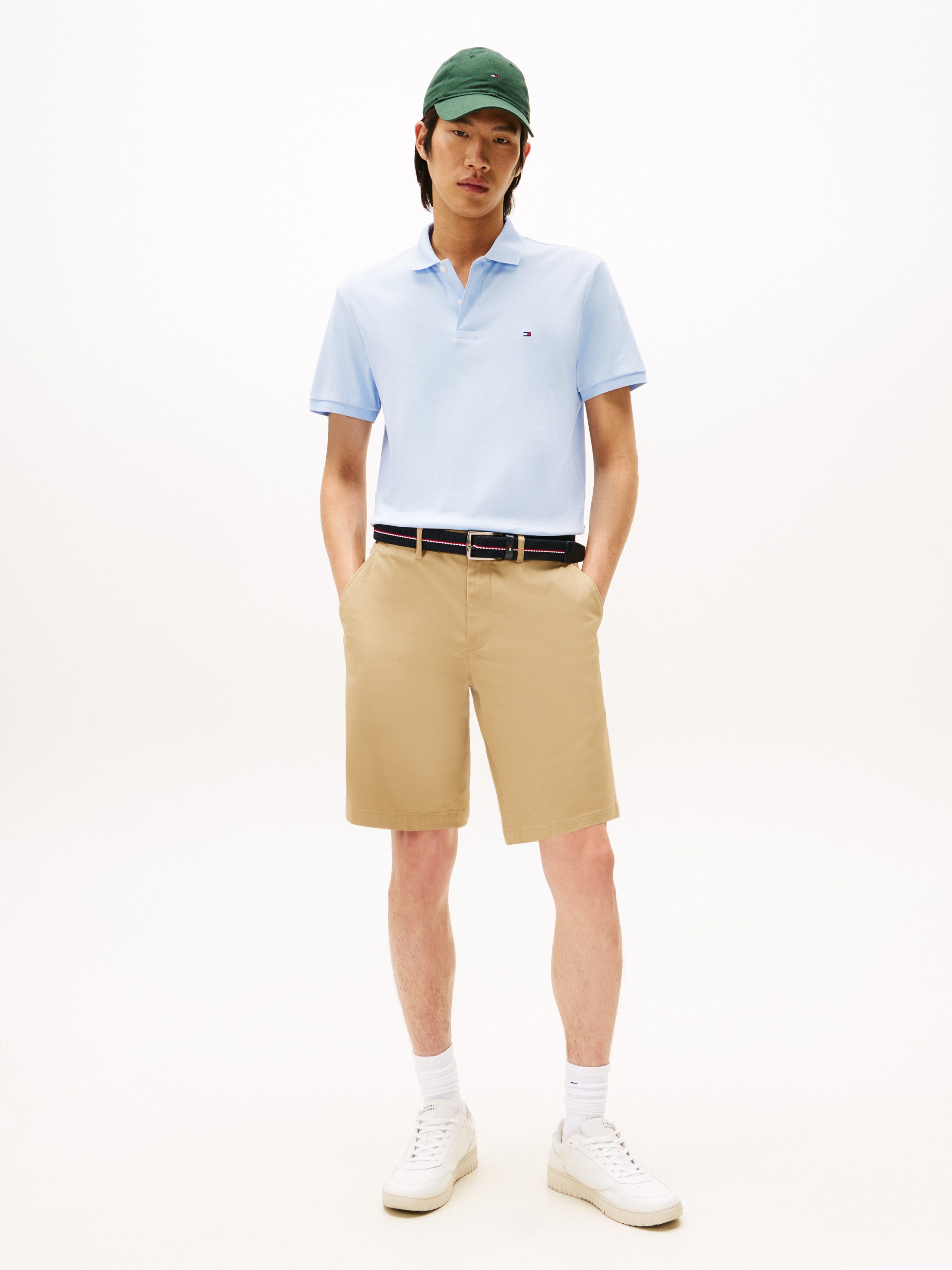 Tommy Hilfiger Poloshirt LIQUID COTTON REGULAR SEASONAL mit Logostickerei – Bild 3 von 5