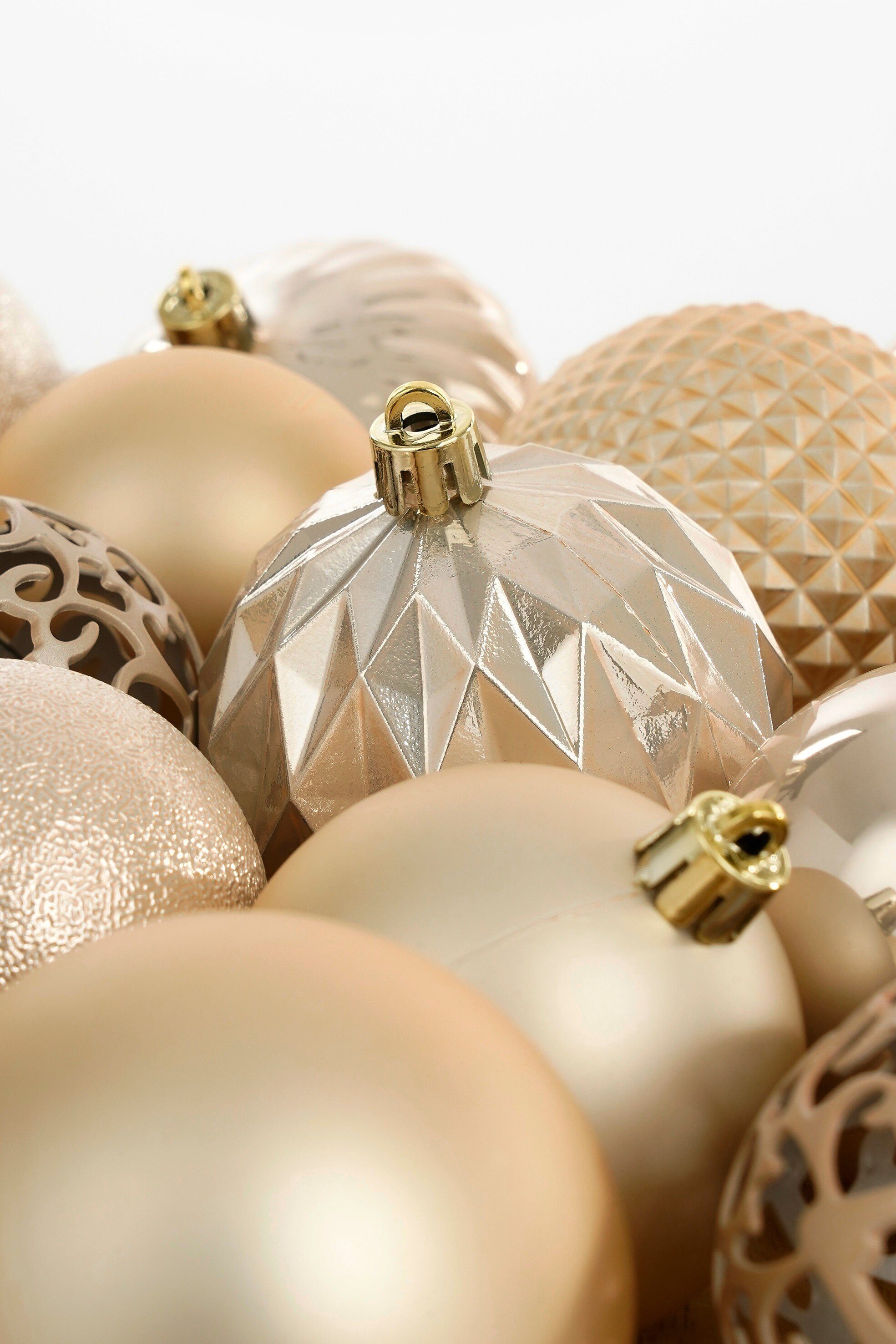 Mica Decorations Weihnachtsbaumkugel Mica Decorations Kugel bruchfest creme 60 Stueck - d7cm