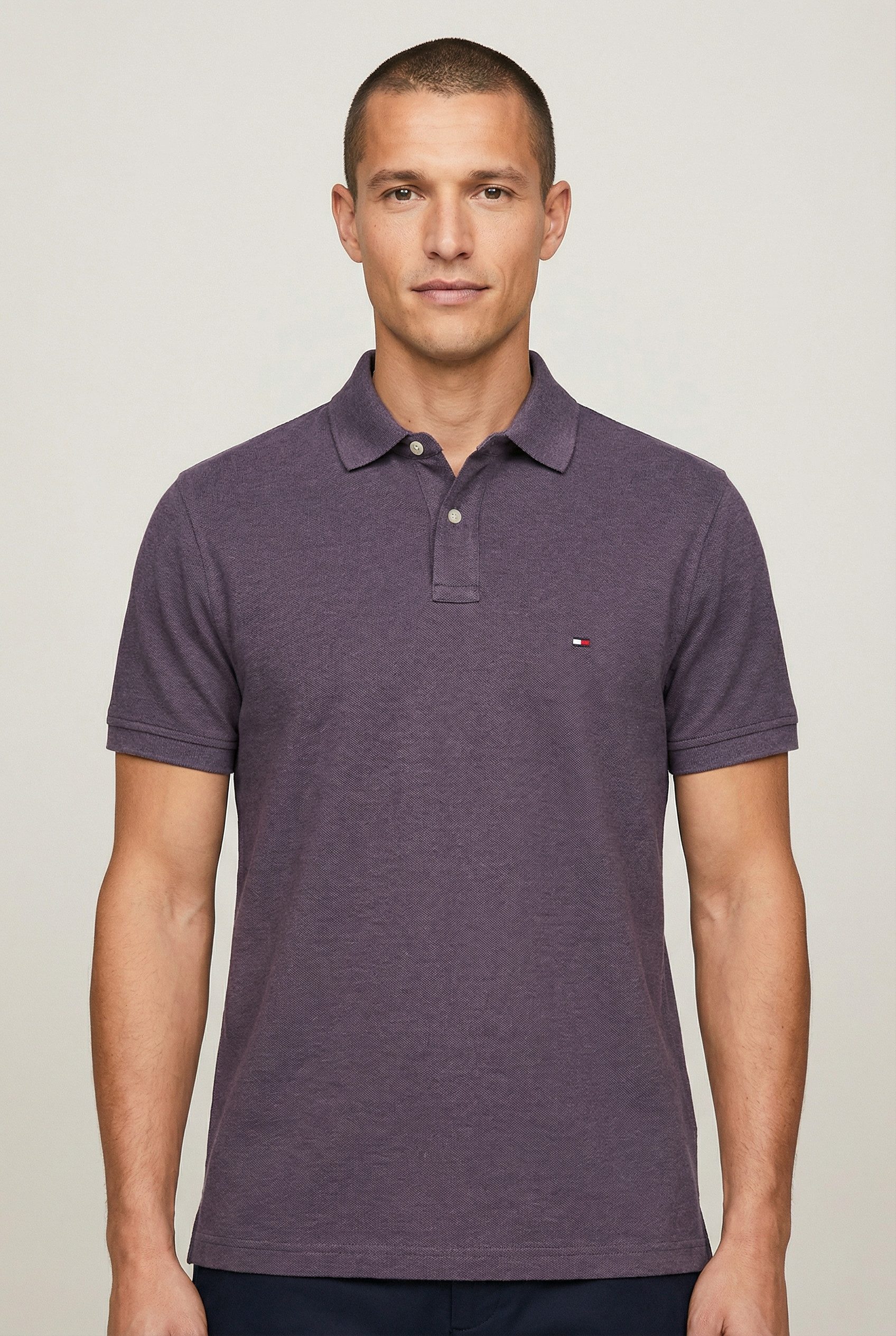 Tommy Hilfiger Poloshirt 1985 SLIM POLO Markenstickerei, aus Baumwoll-Piqué