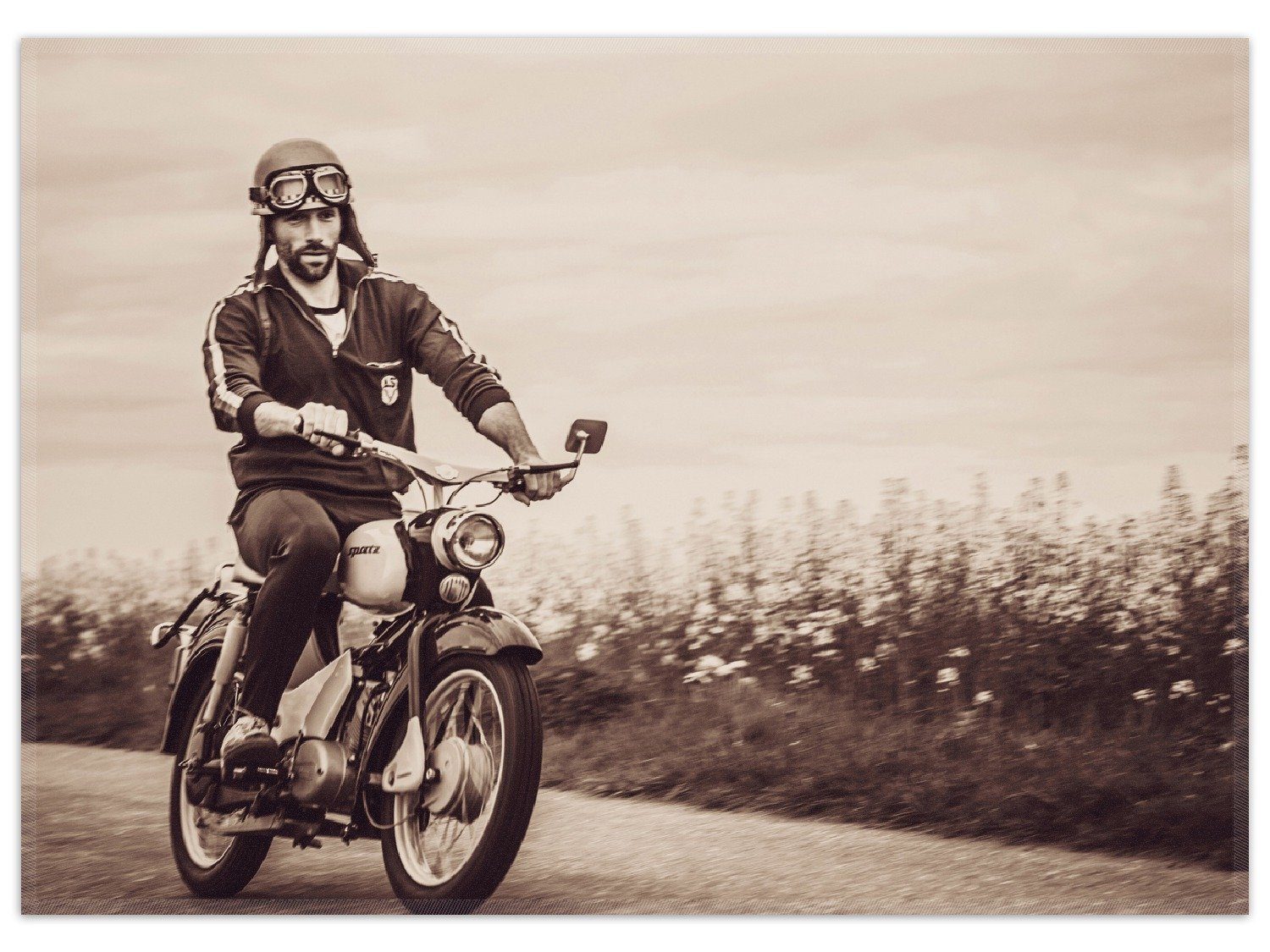 Wallario Teppich Simson Fahrer in der DDR in Sepiafarben, rechteckig, rutschfest