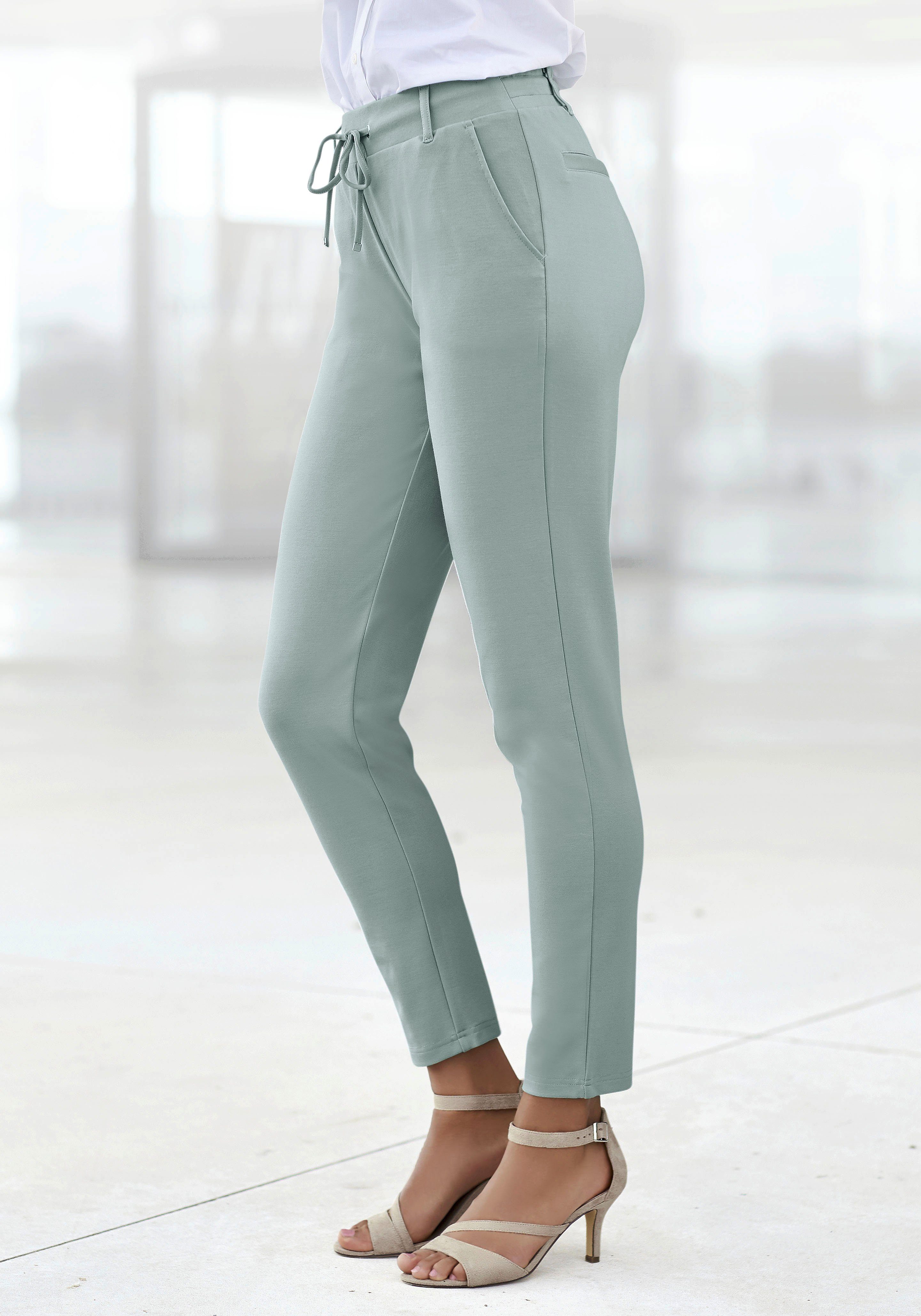 LASCANA Jogger Pants (1-tlg) mit elastischem Bund und Gürtelschlaufen, Loungewear, Loungeanzug mint