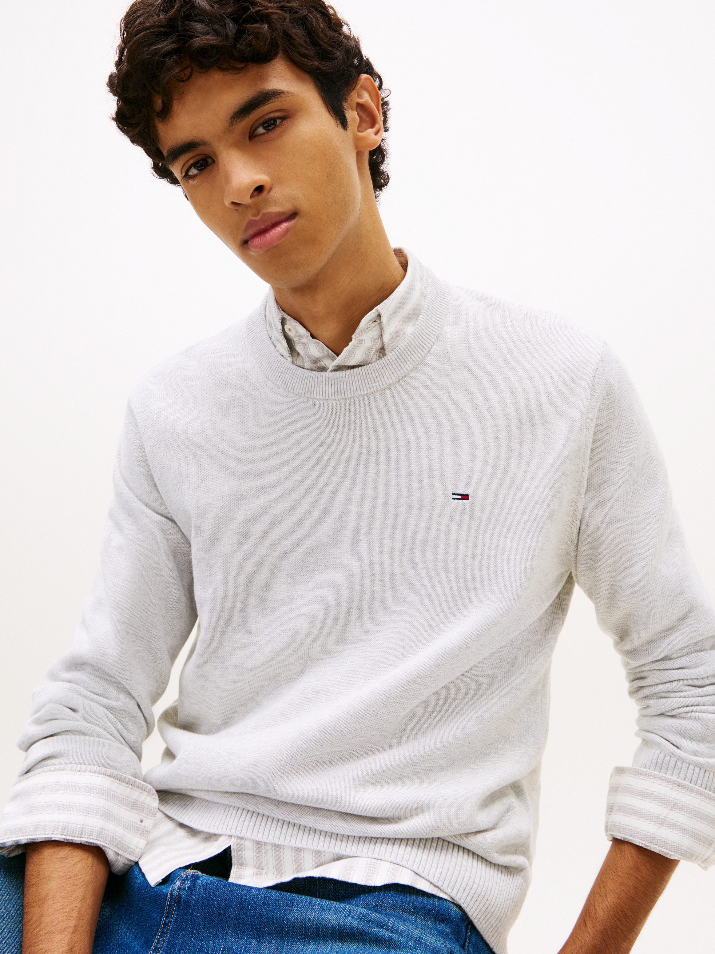 Tommy Jeans Strickpullover TJM SLIM FIT LIGHT SWEATER Slim fit mit Rundhalsausschnitt