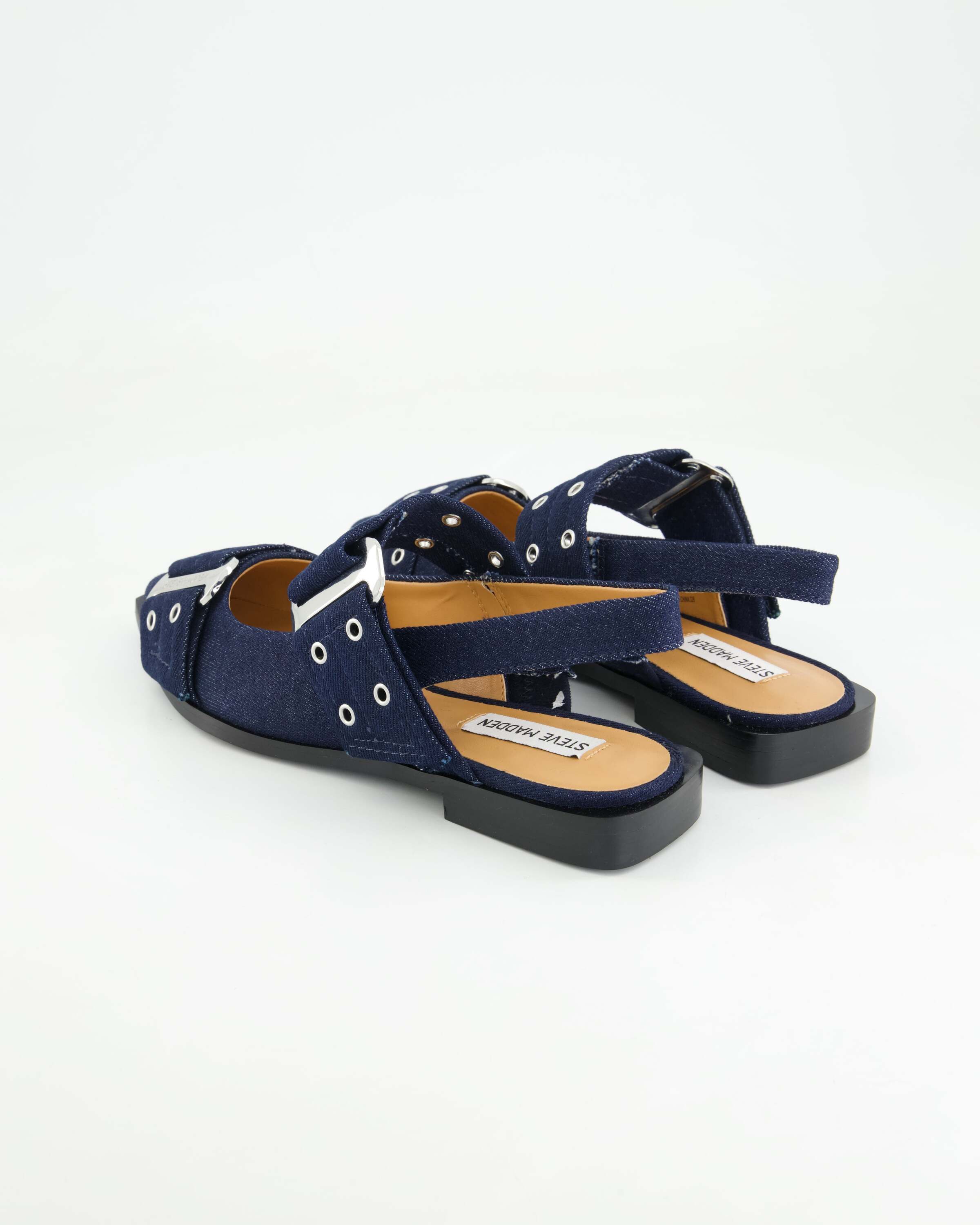 STEVE MADDEN Grand Ave Ballerina Obermaterial: Textil