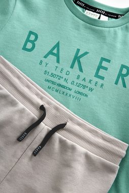 Baker by Ted Baker T-Shirt & Shorts Baker by Ted Baker T-Shirt und Cargo-Shorts im Set (2-tlg)