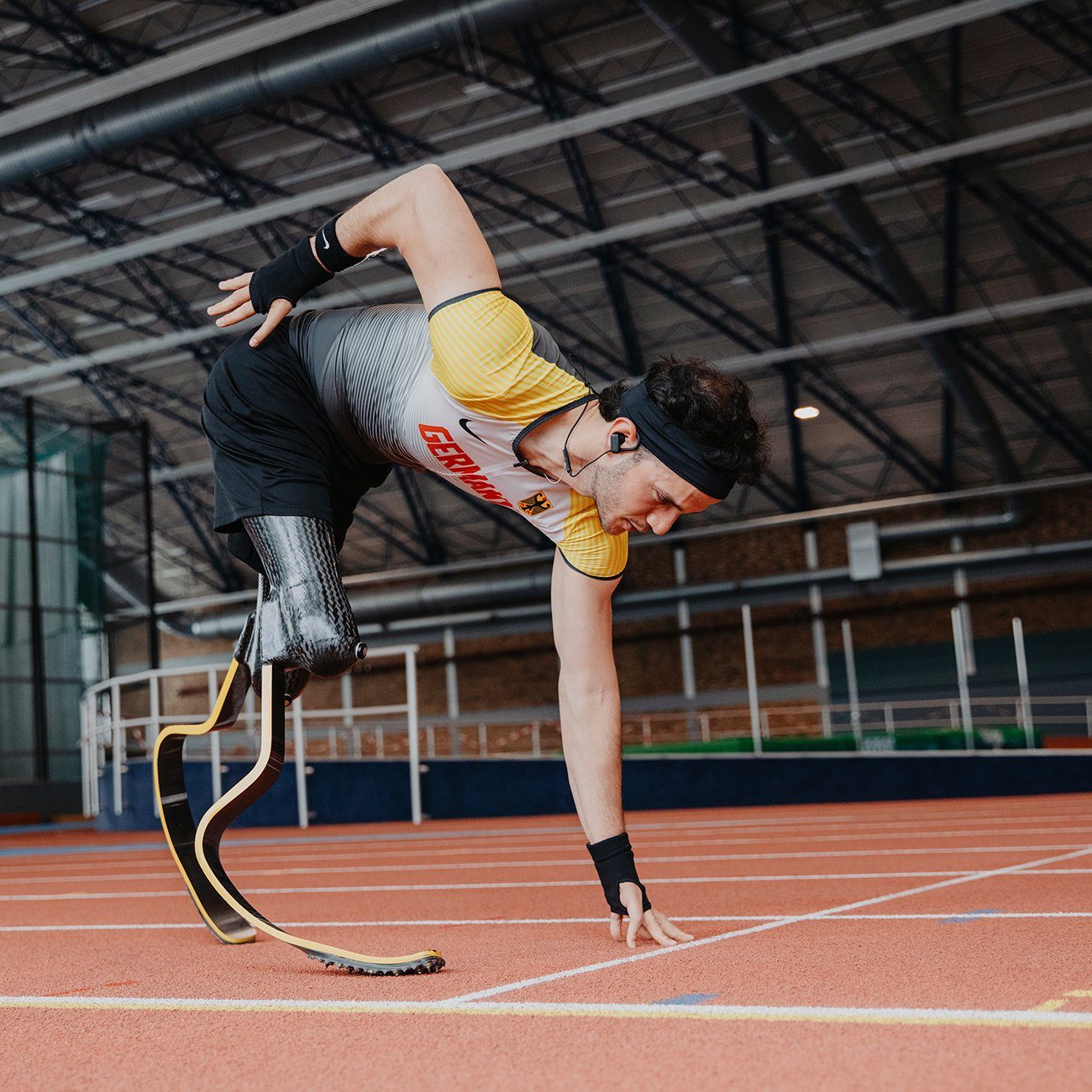 mit verbinden) SPORTS Teufel IPX7, (Wasserdicht zwei Smartphone mit Kopfhörer Freisprecheinrichtung Qualcomm, Black nach Night Bluetooth-Kopfhörer ShareMe-Funktion: AIRY einem kabellos