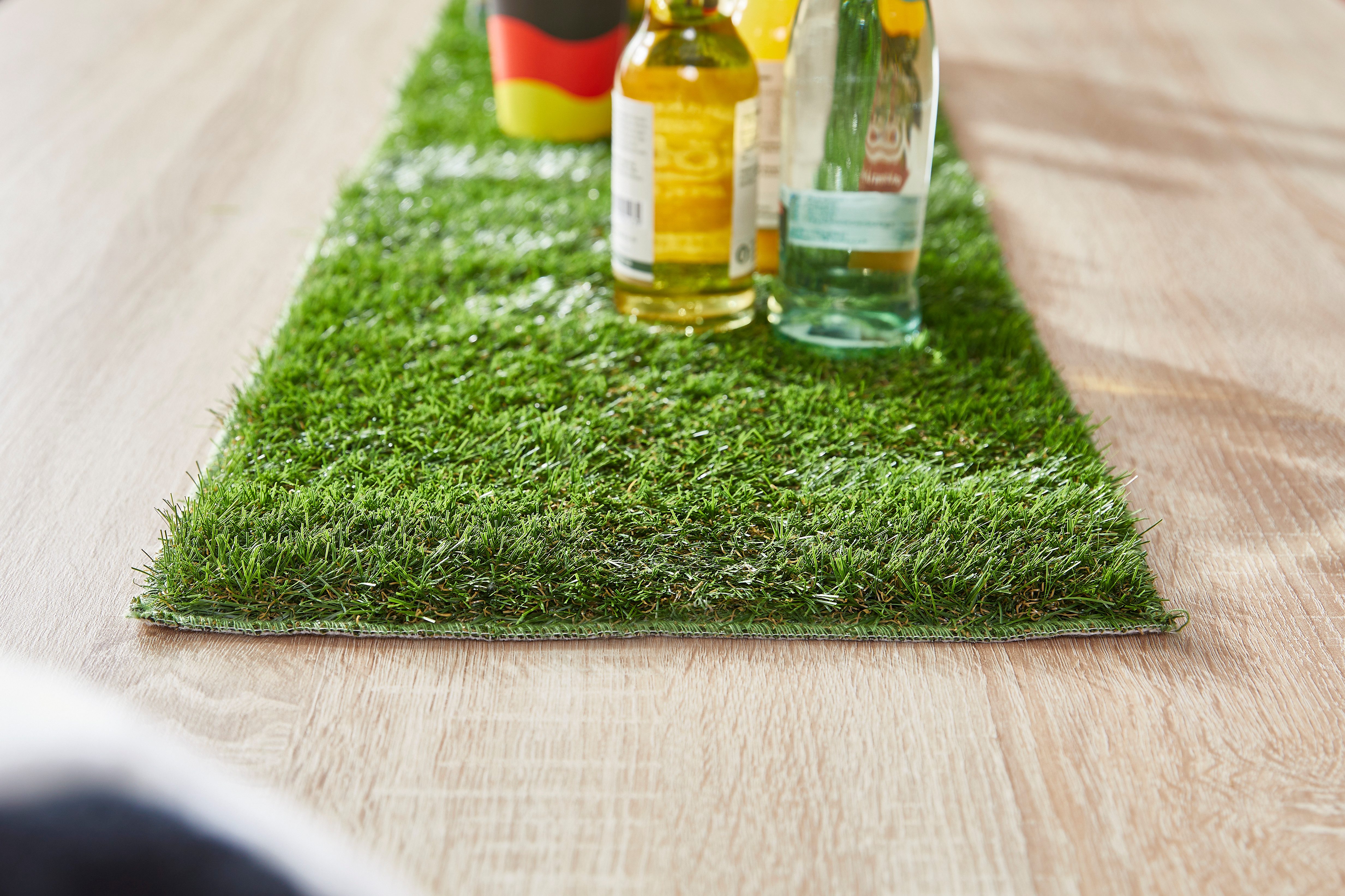 Andiamo Tischläufer Kuba, ideale Tischdeko für Fußball Fans (1-tlg), Kunstrasen, 30/140 cm, natürliche Optik, waschbar