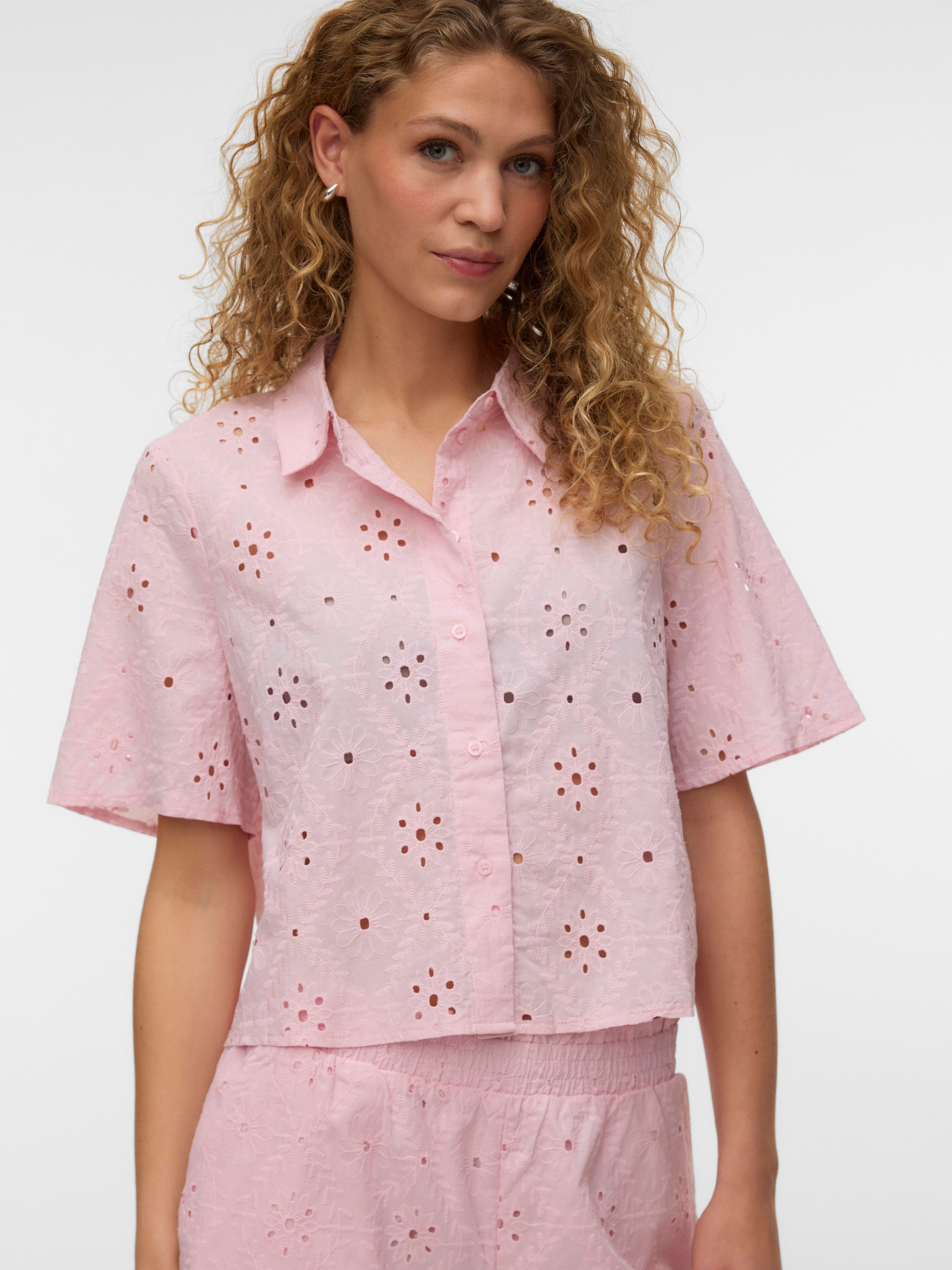 Kurzarmbluse VMELIZA SHORT 2/4 SLEEVE SHIRT WVN NOOS