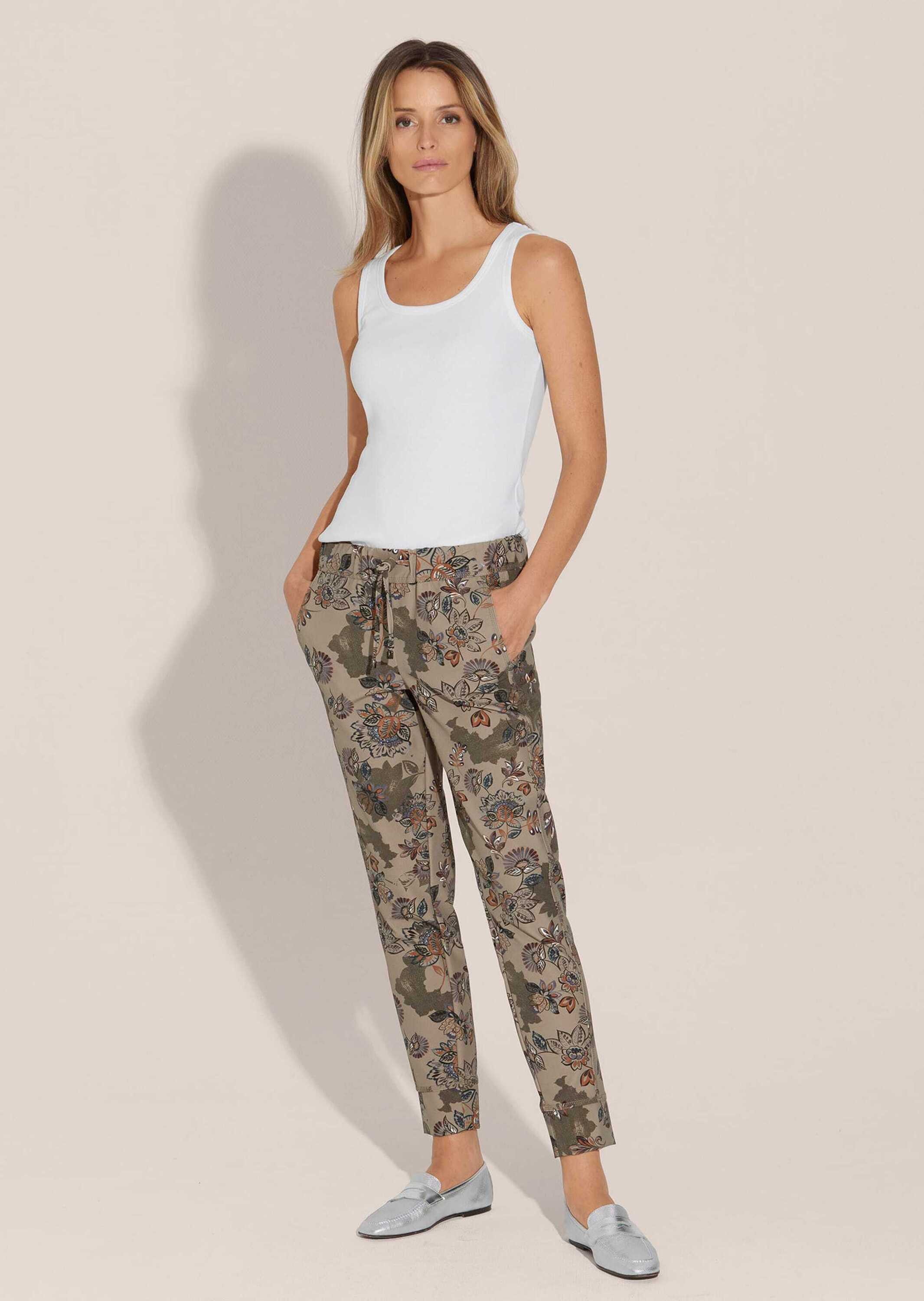 MADELEINE Jogger Pants Hose mit Blumenmuster günstig online kaufen