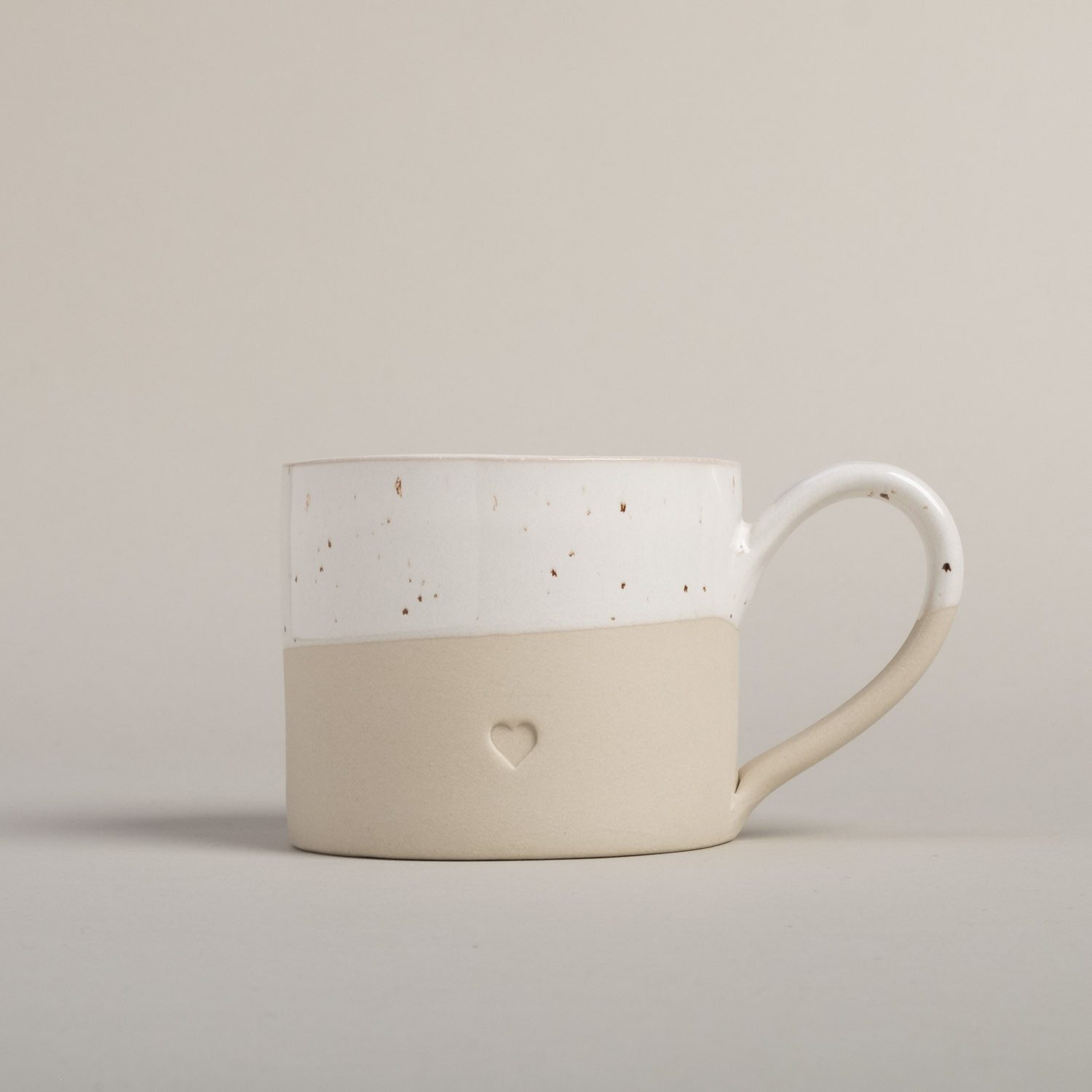 Eulenschnitt Becher Eulenschnitt Steingut Tasse mit Herz 220ml, 1-tlg., Steingut