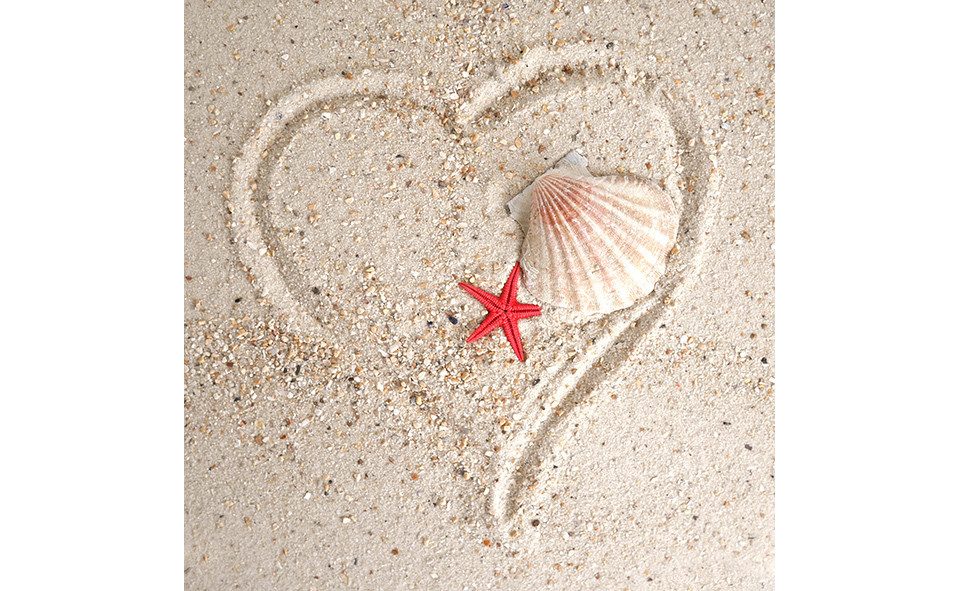 Braun+Company Atelier Papierserviette Braun & Company Servietten Motiv Herz im Sand 33 x