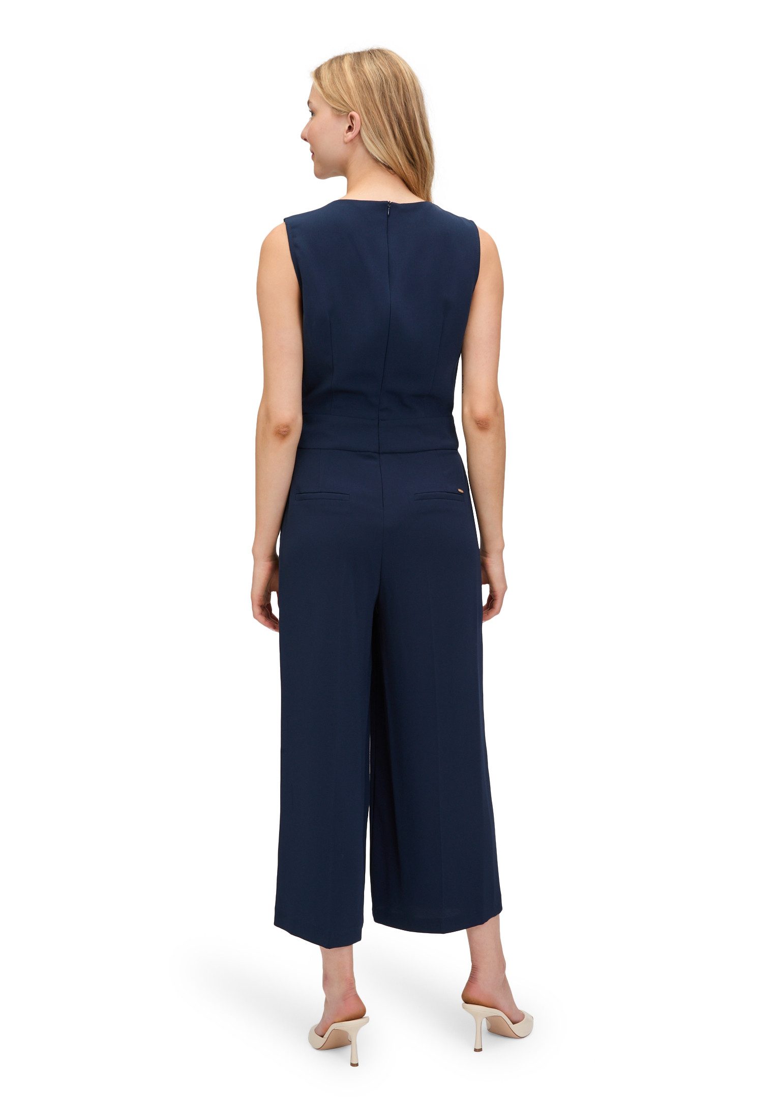 Betty&Co Overall Damen ohne Arm (1-tlg) Falten