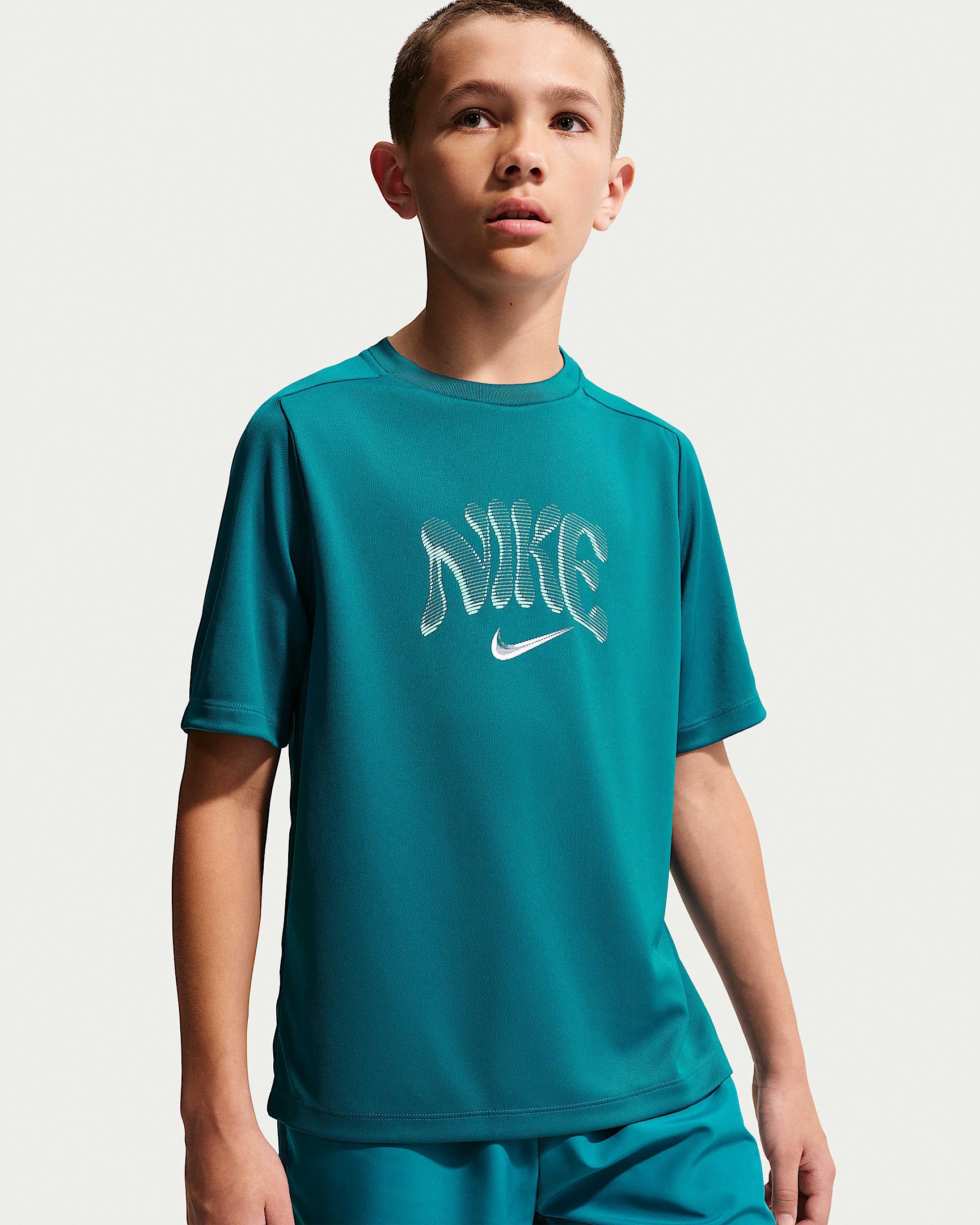 Nike Trainingsshirt Nike Multi Refresh Big Kids' (Boys) Top Für Kinder und Jugendliche