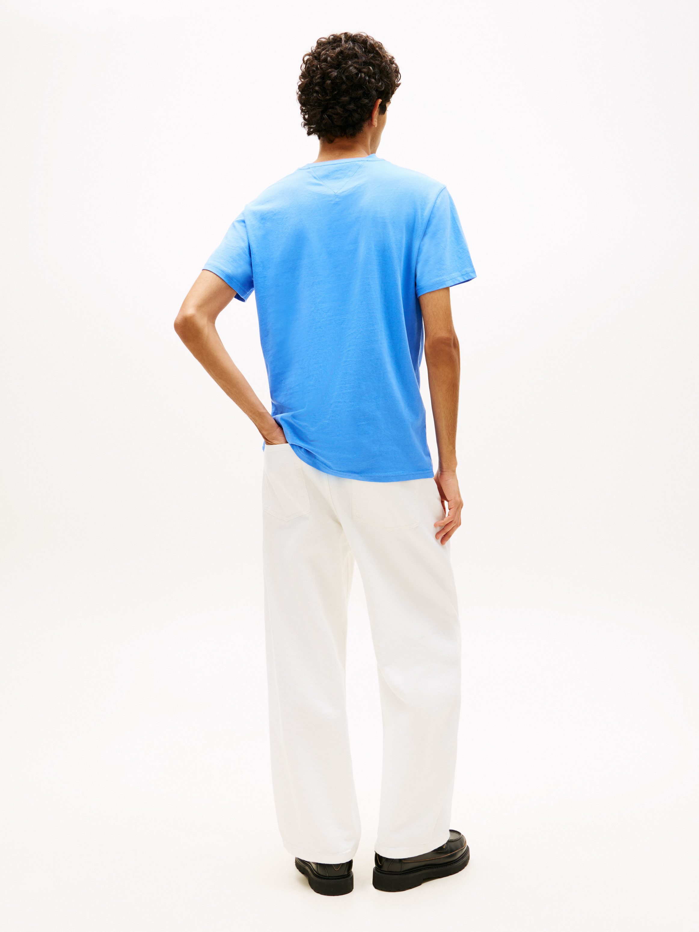 Tommy Jeans T-Shirt TJM SLIM LINEAR CHEST TEE EXT Mit Rundhalsausschnitt – Bild 5 von 5